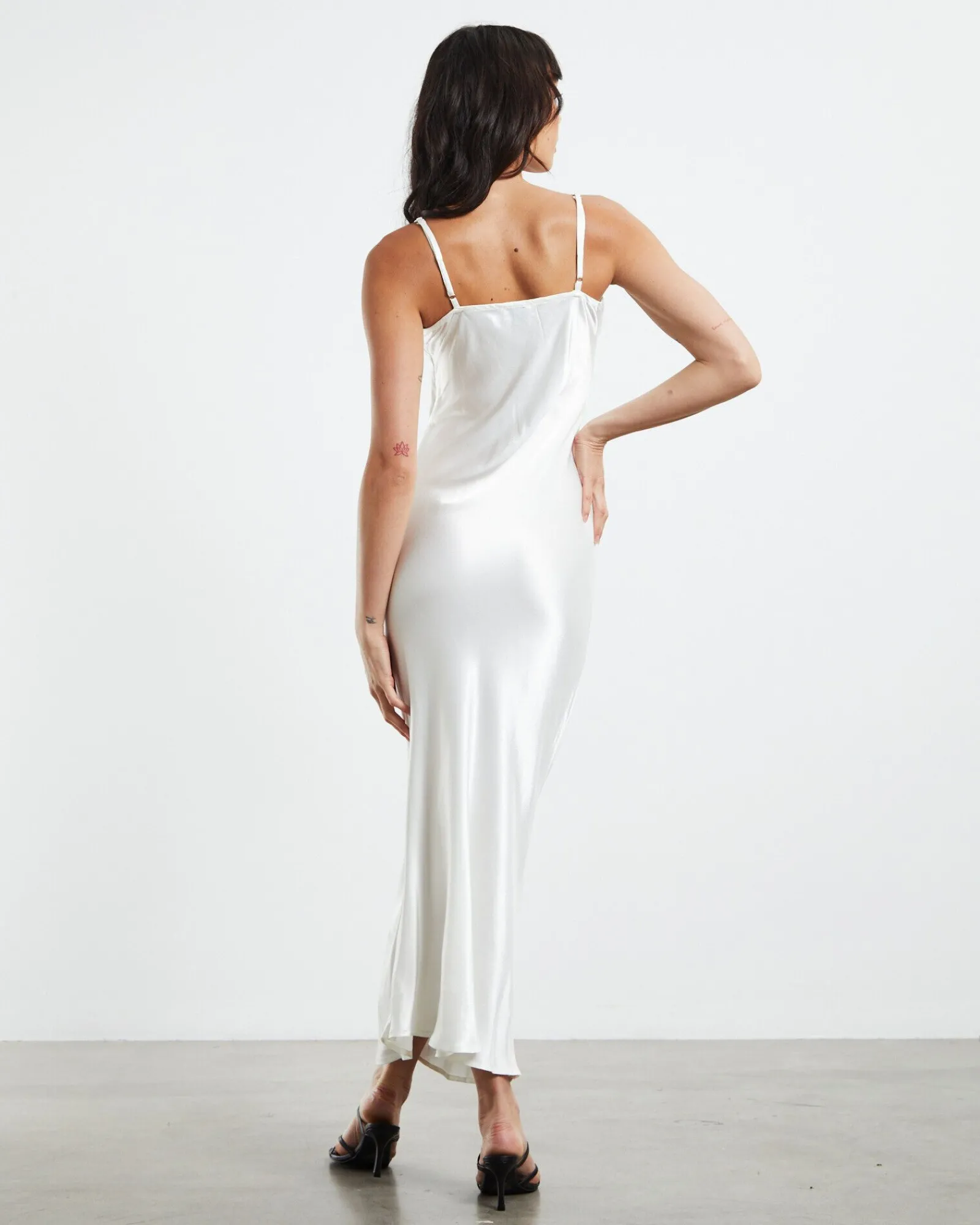 matisse_dress_oyster_whit_1.webp Online SNDYS Matisse Dress Oyster White