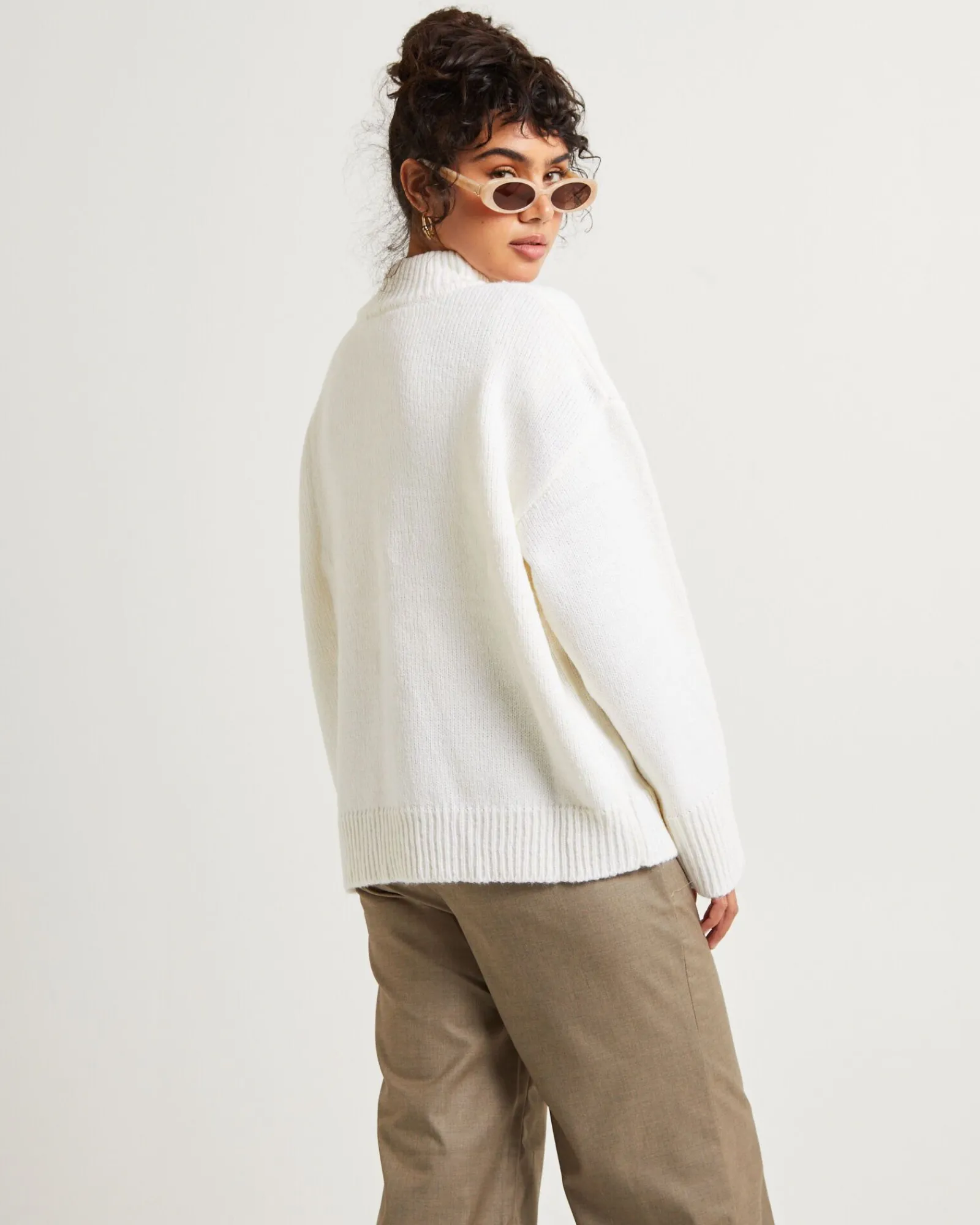 maxie_oversized_knit_jump_1.webp Outlet SUBTITLED Maxie Oversized Knit Jumper