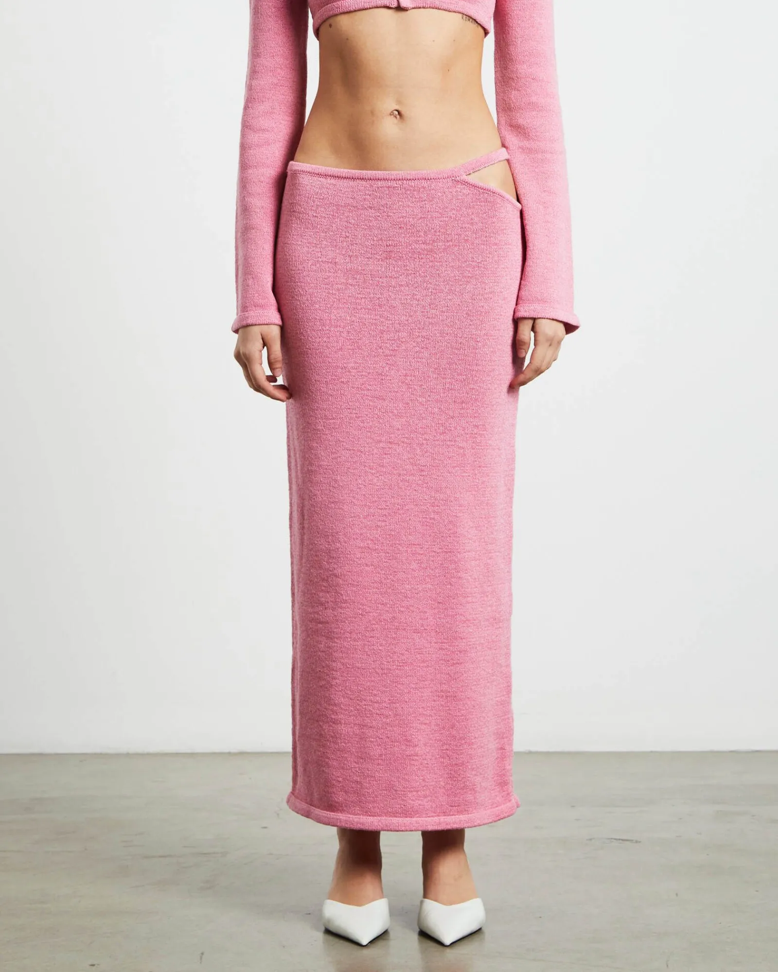 mika_knit_strap_midi_skir_0.webp Store SUBTITLED Mika Knit Strap Midi Skirt In Strawberry Pink