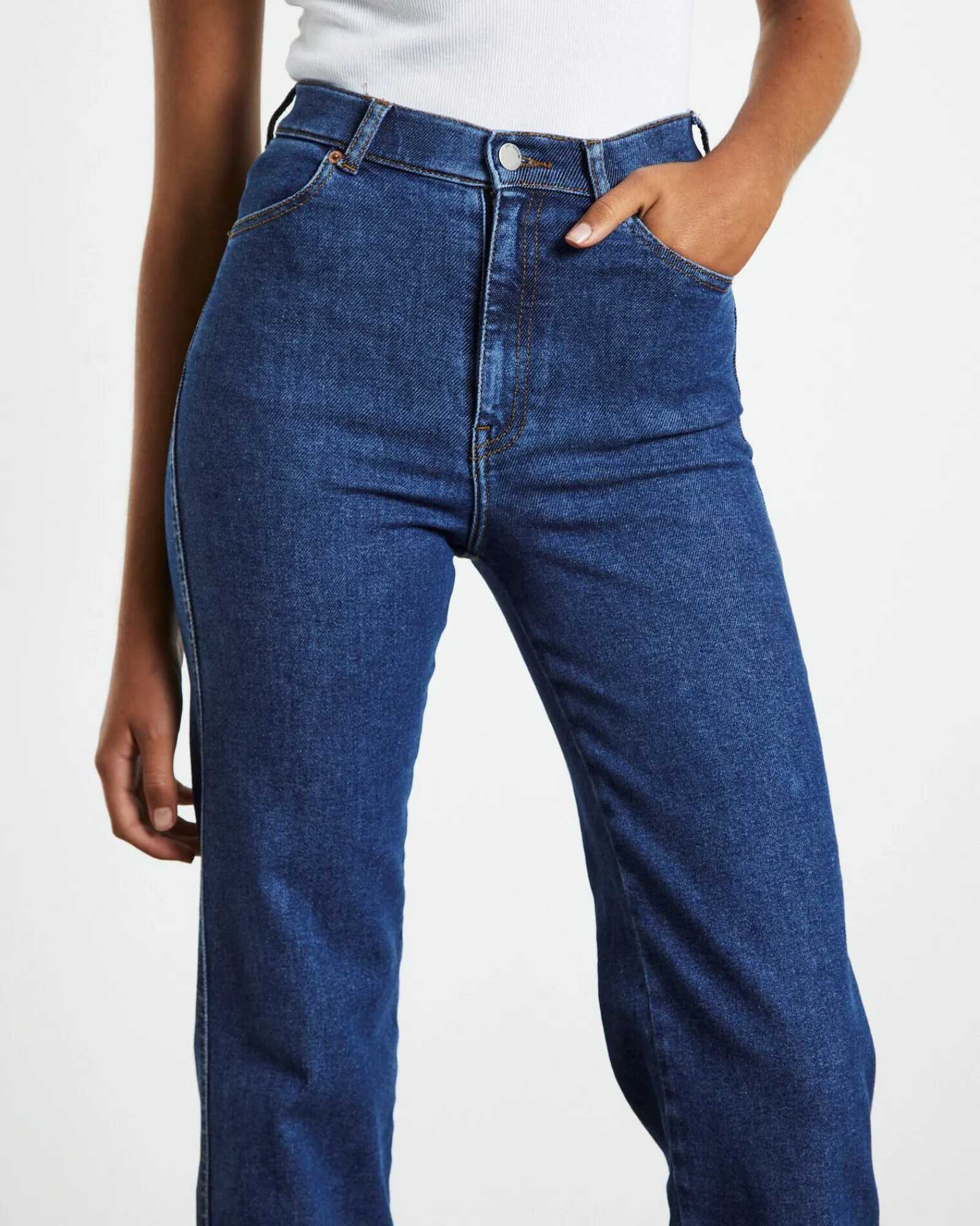 moxy_straight_jeans_cape__4.webp Cheap DR DENIM Moxy Straight Jeans Cape Dark Plain
