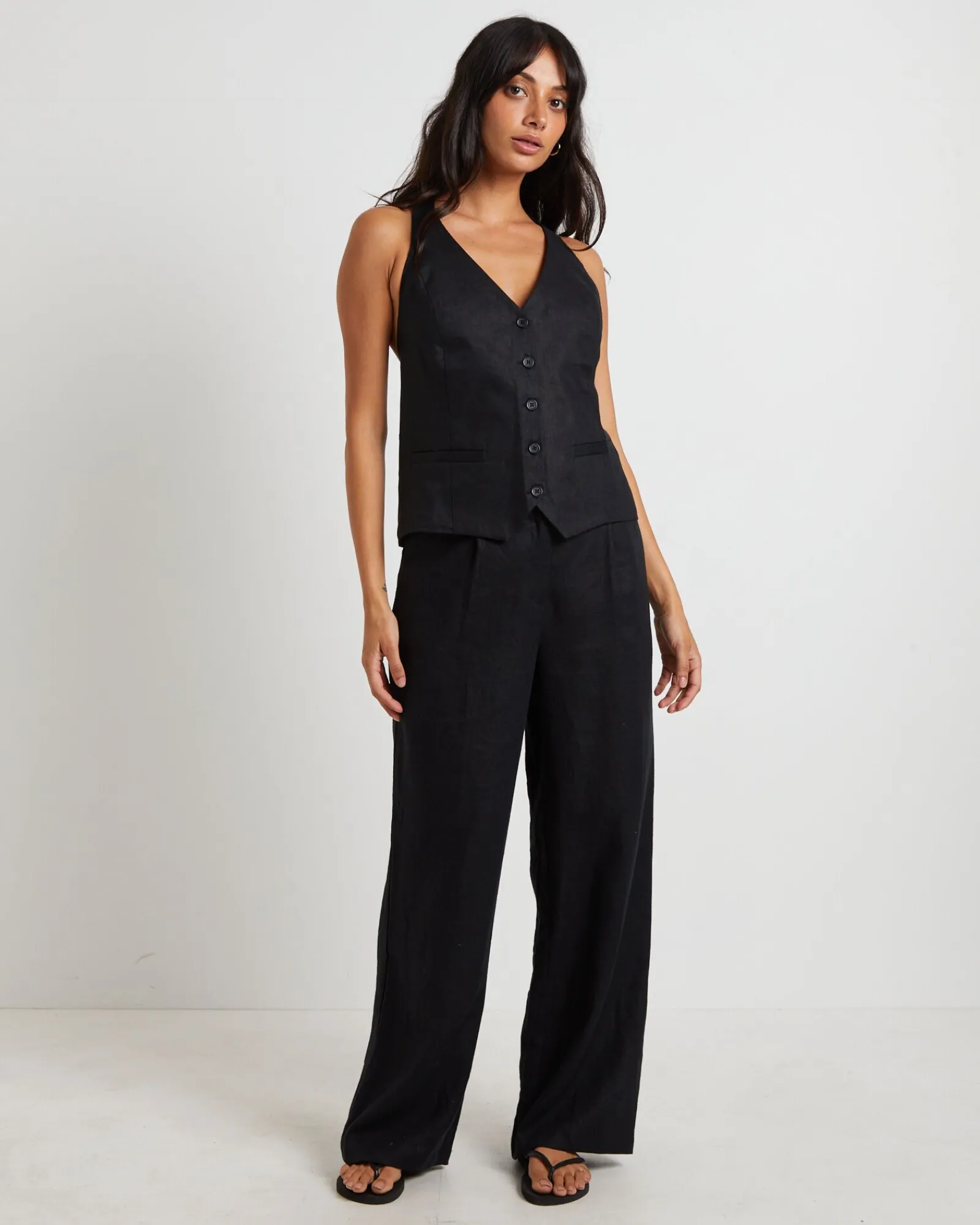 naomi_linen_halter_vest_i_2-1.webp Store SUBTITLED Naomi Linen Halter Vest In Black