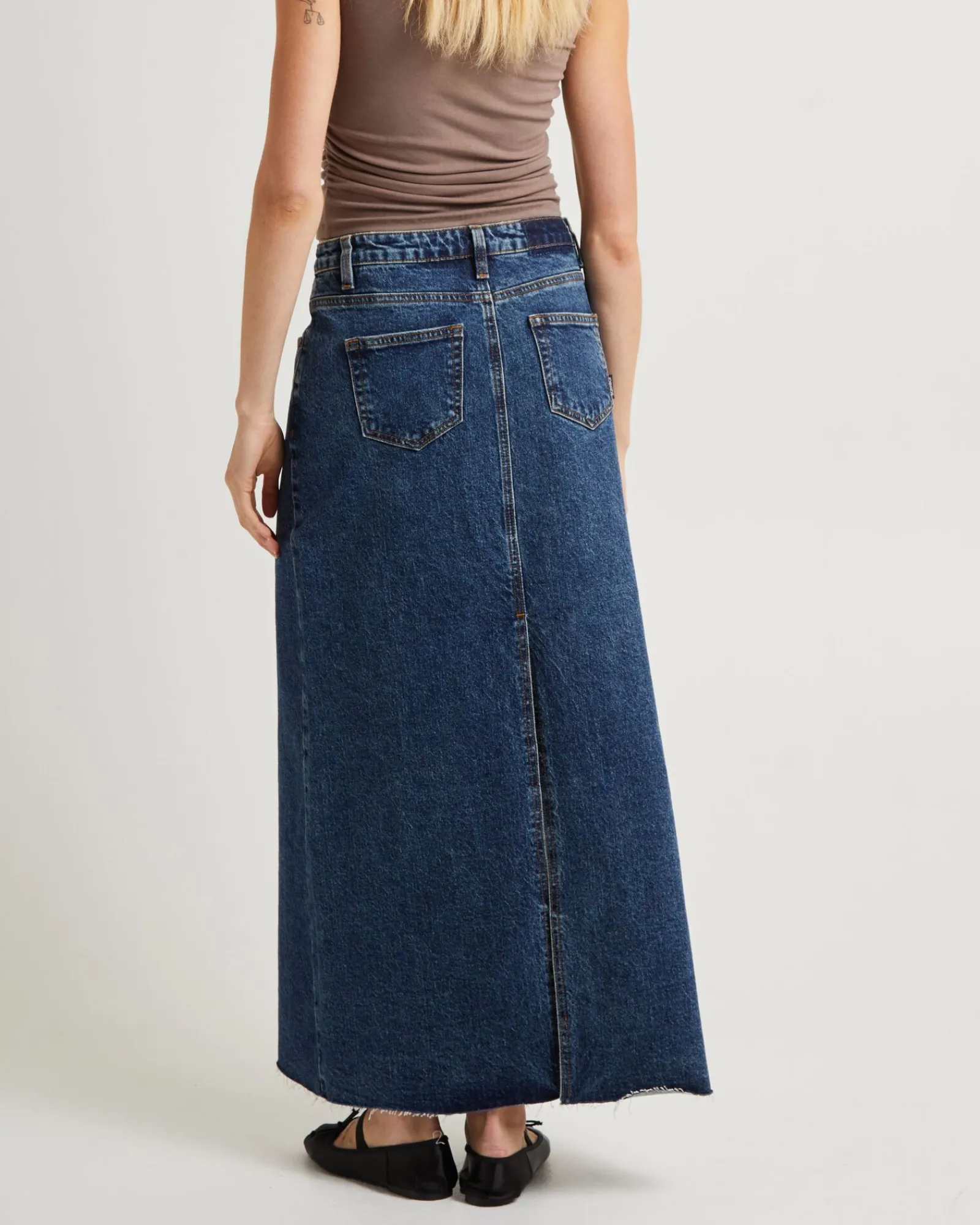 naya_maxi_denim_skirt_gru_1.webp New INSIGHT Naya Maxi Denim Skirt Grunge Blue