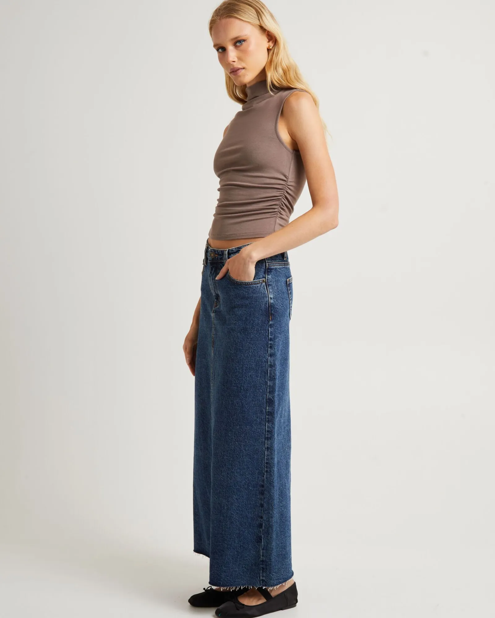 naya_maxi_denim_skirt_gru_3.webp New INSIGHT Naya Maxi Denim Skirt Grunge Blue