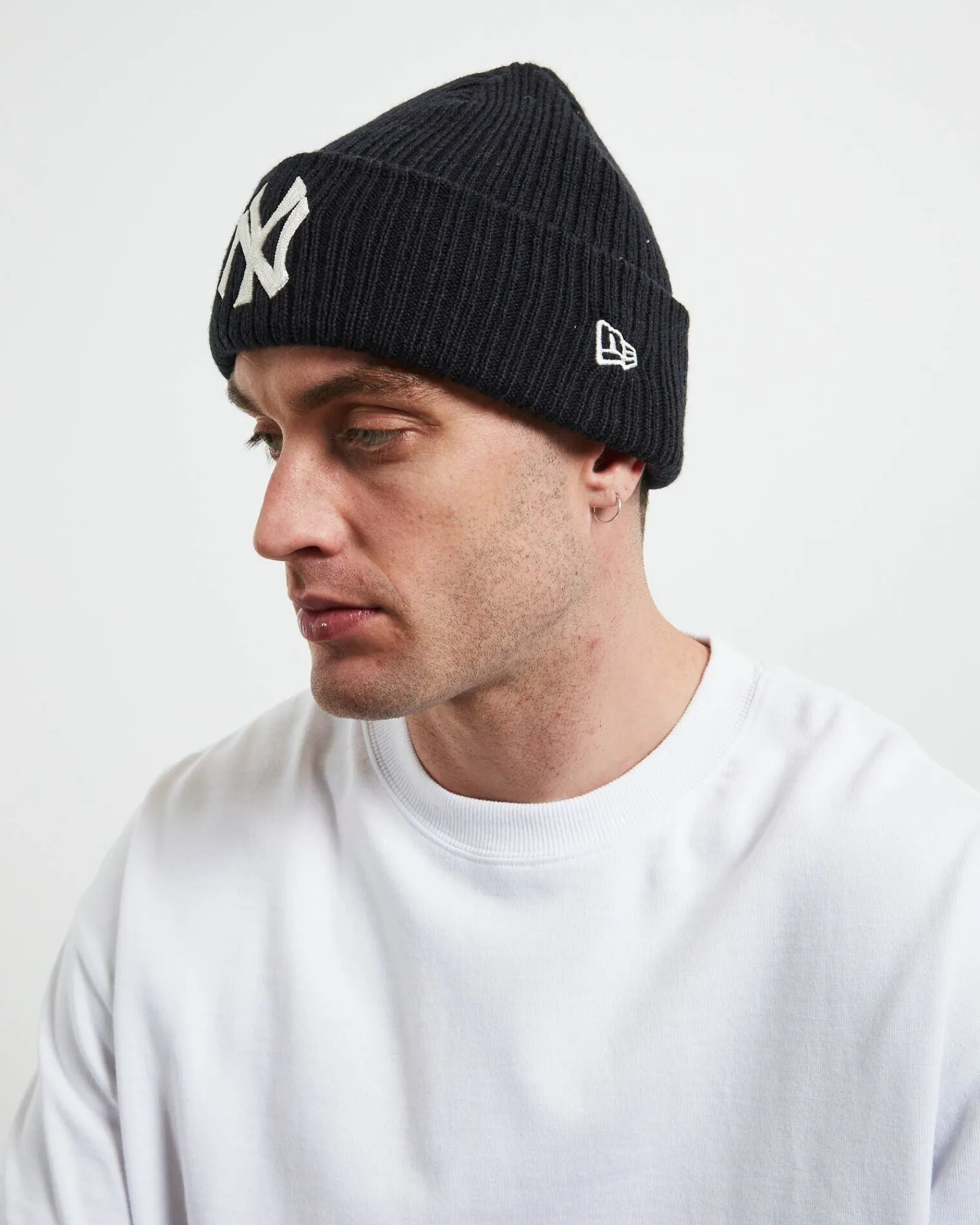 new_york_yankees_beanie_n_0.webp Online NEW ERA New York Yankees Beanie Navy