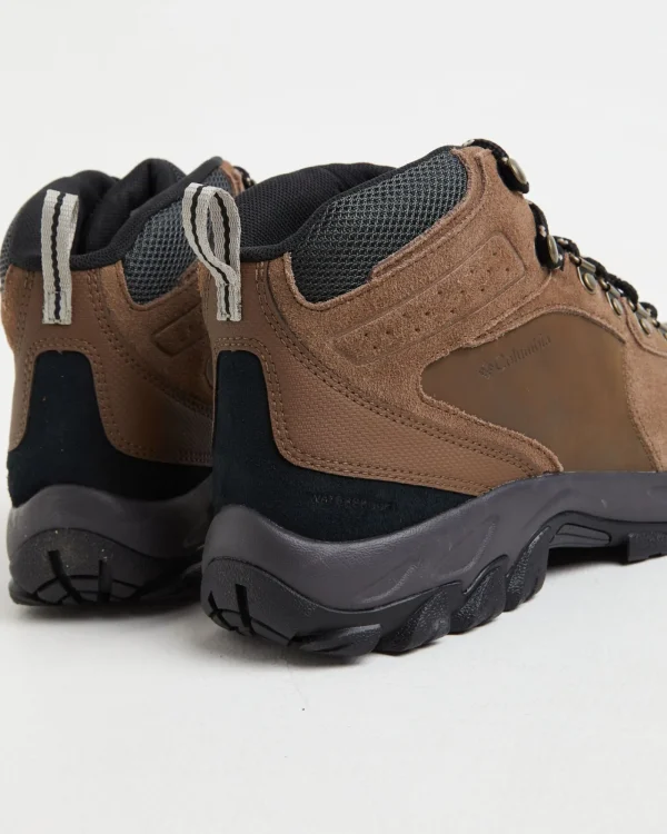 Store COLUMBIA Newton Ridge Plus Ii Boots In Suede Dark Brown
