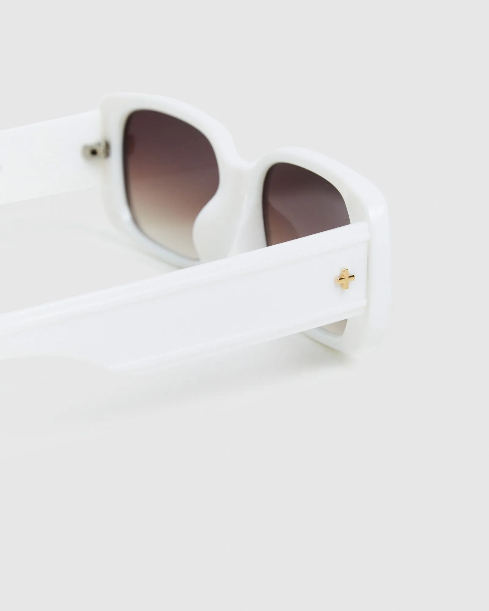 nova_sunglasses_white_5.webp Hot PETA AND JAIN Nova Sunglasses White