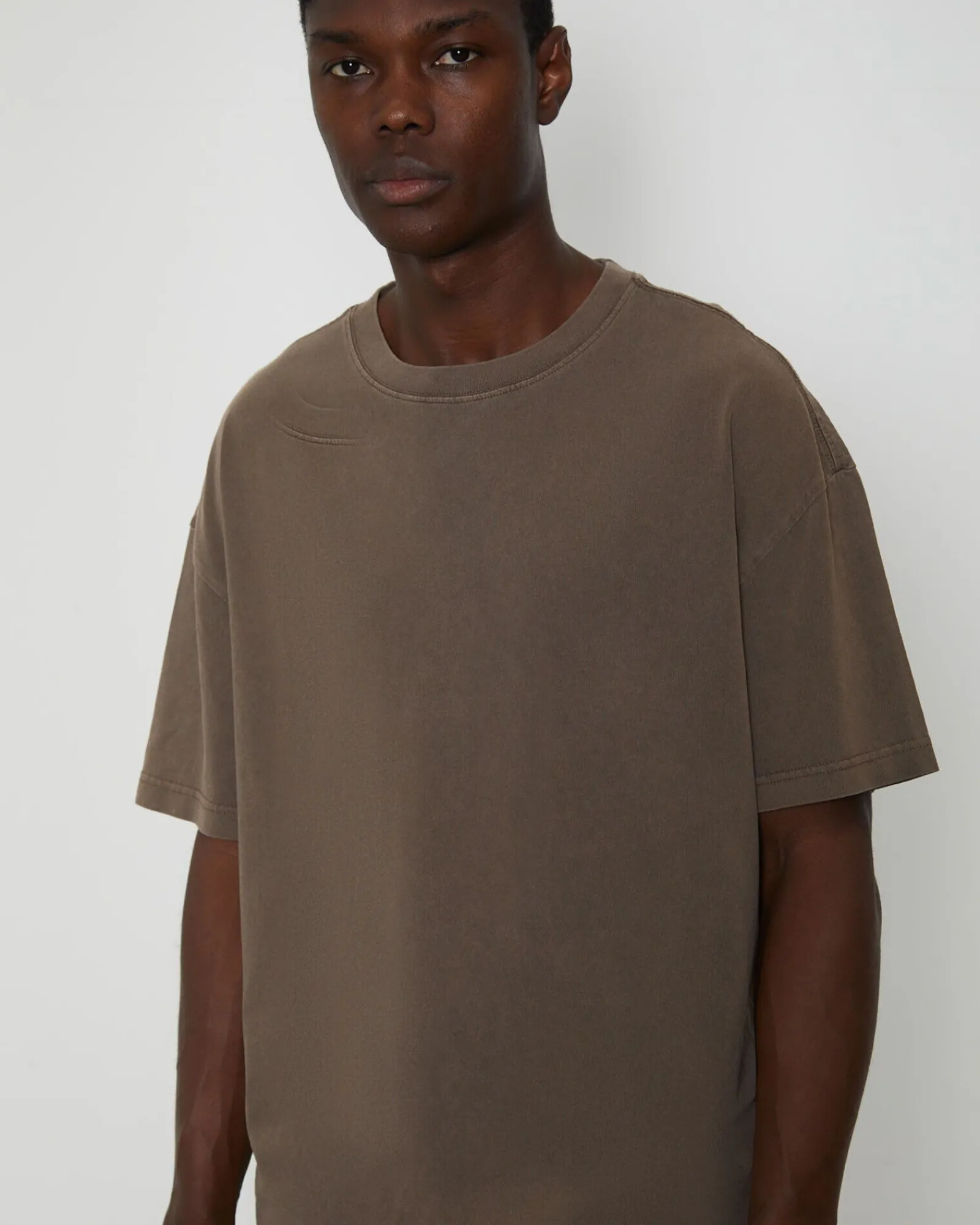 og_vintage_tshirt_in_umbe_5.webp Online GENERAL PANTS CO. BASICS Og Vintage T-Shirt In Umber Brown