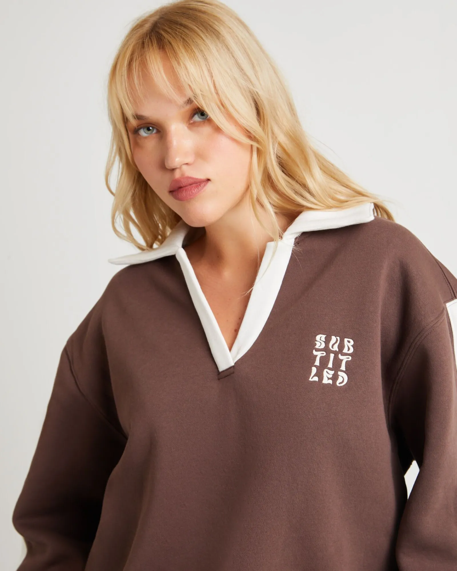 polo_panel_fleece_jumper_4.webp Flash Sale SUBTITLED Polo Panel Fleece Jumper