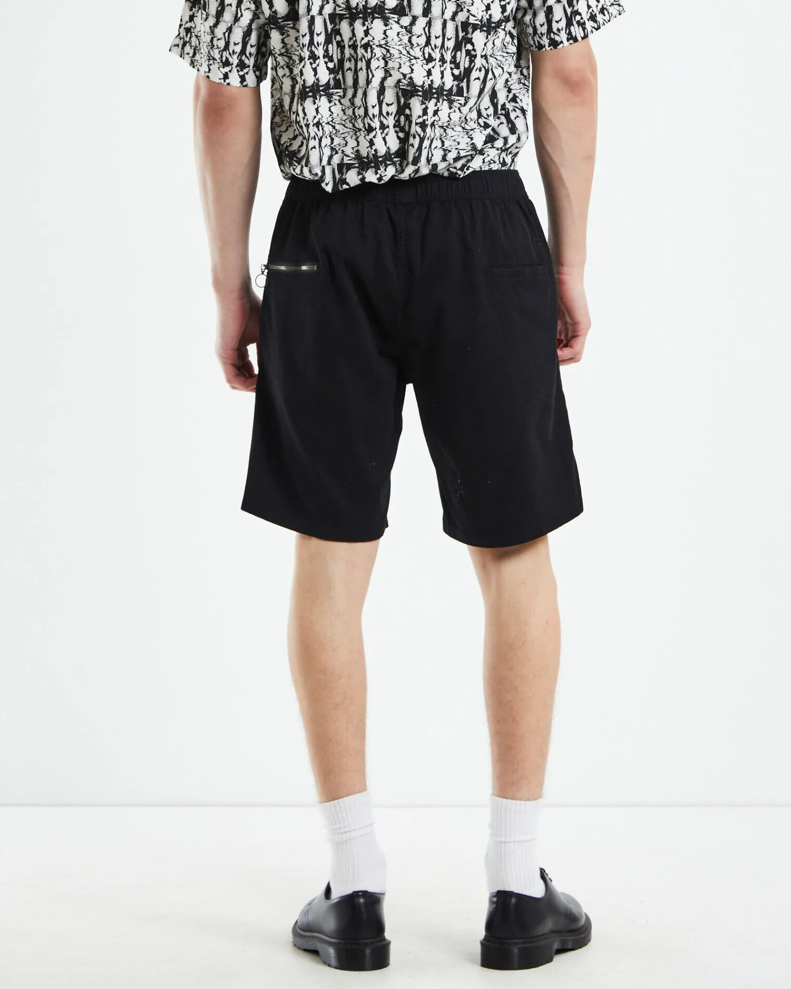 prayer_walkshorts_black_1.webp Hot FORMER Prayer Walkshorts Black