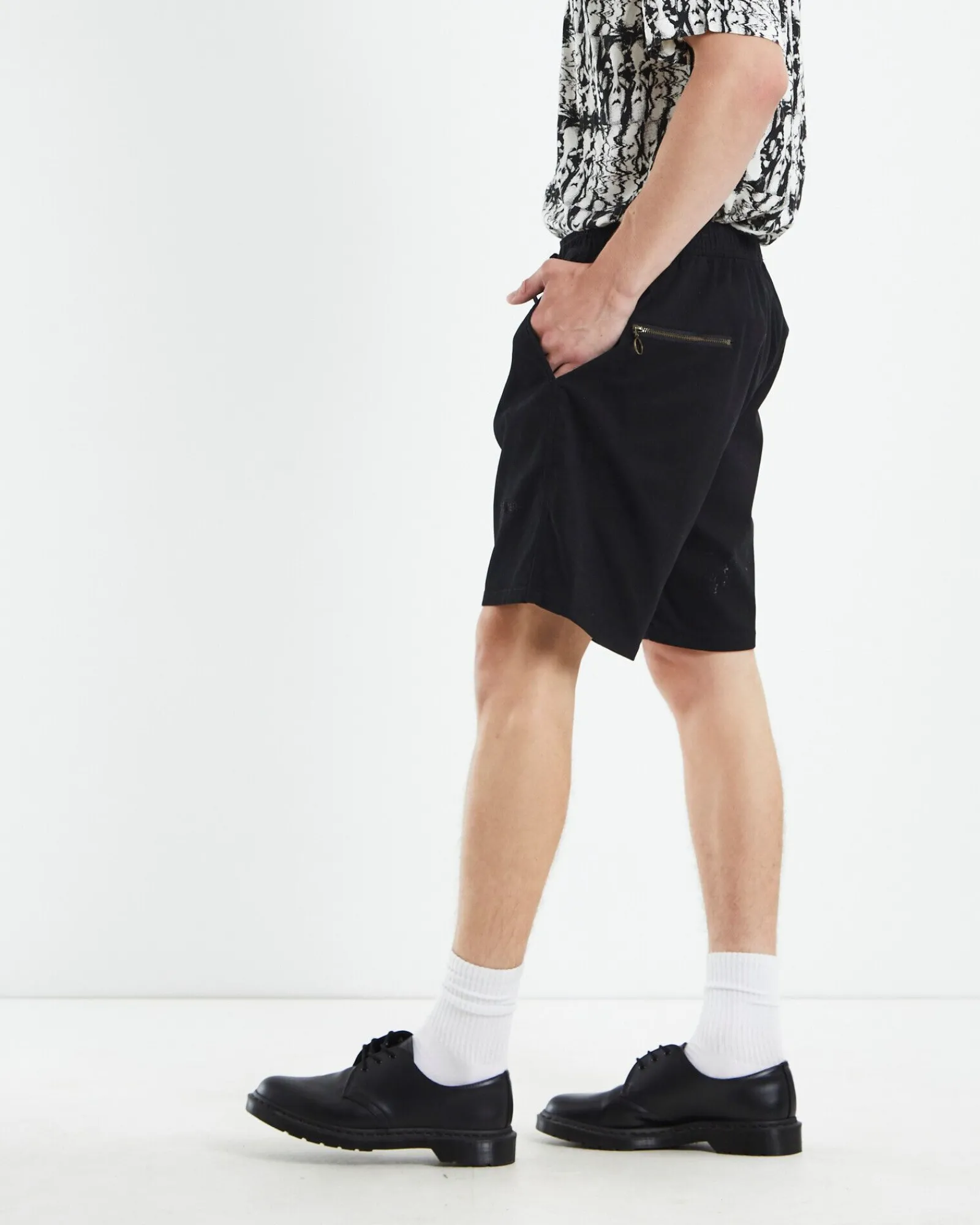 prayer_walkshorts_black_3.webp Hot FORMER Prayer Walkshorts Black