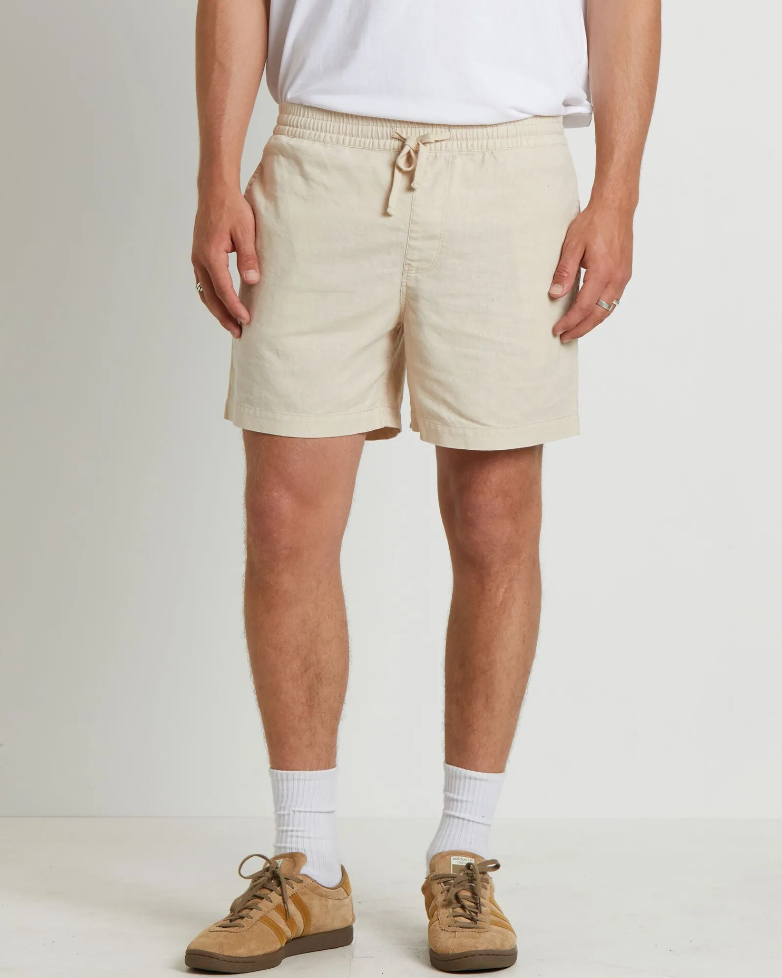 puglia_linen_shorts_in_na_4.webp Best ARVUST Puglia Linen Shorts In Natural