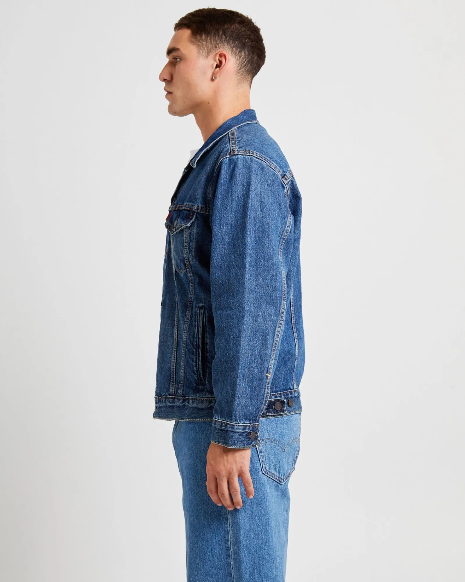 relaxed_fit_trucker_denim_2.webp New LEVIS Relaxed Fit Trucker Denim Jacket Waterfalls