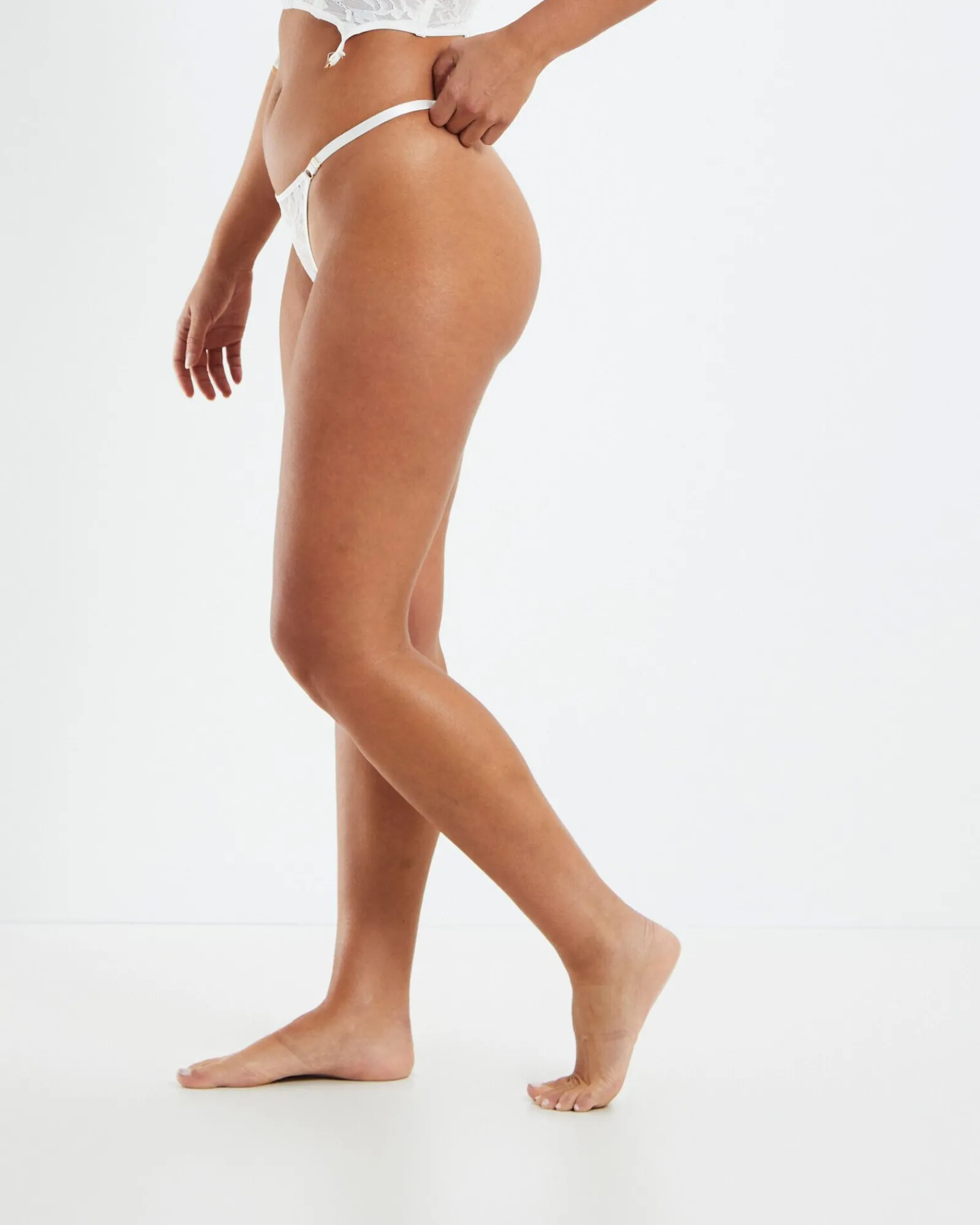 rico_embroidered_mesh_tho_4.webp Shop LOVE NOTES Rico Embroidered Mesh Thong White