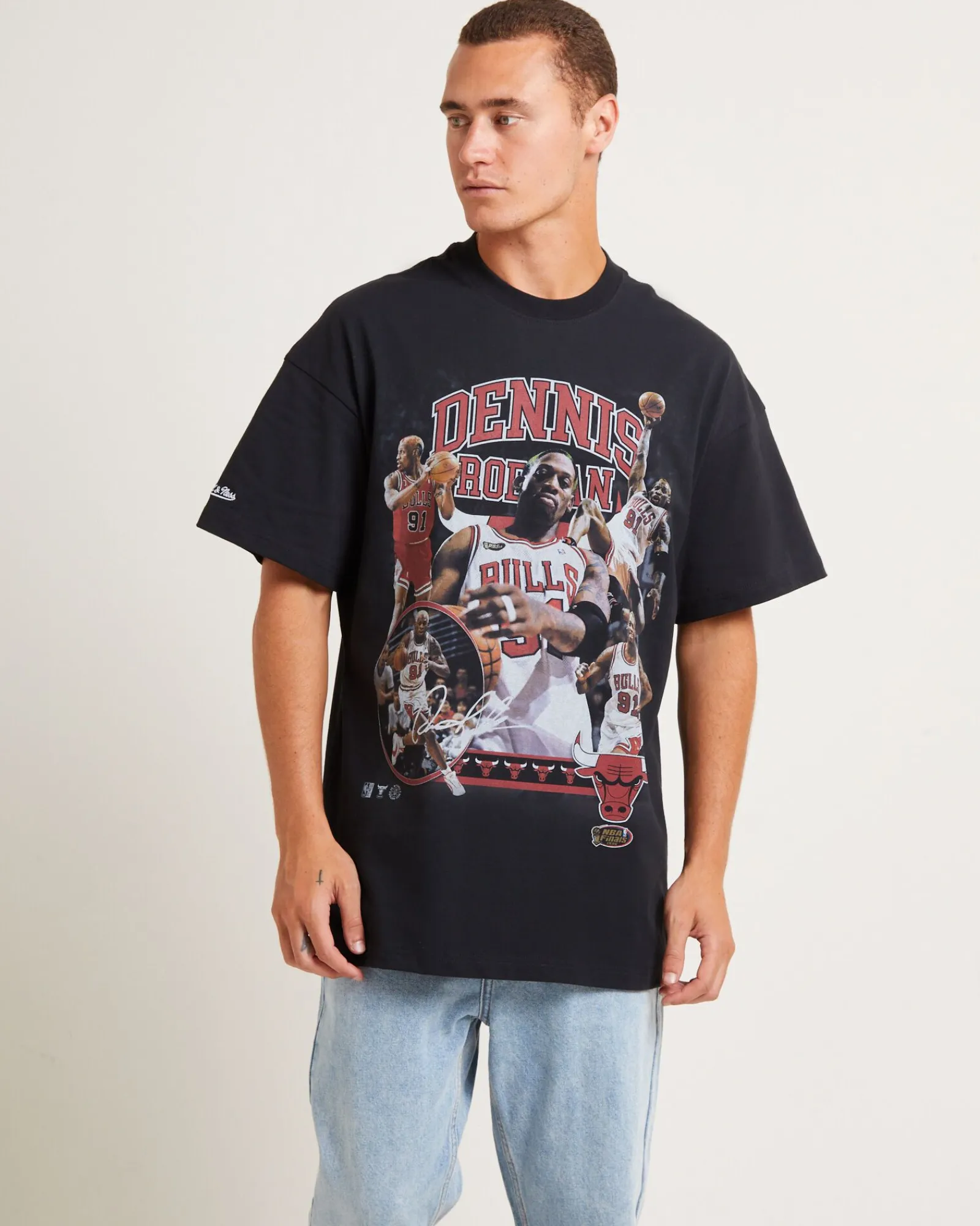 rodman_photo_short_sleeve_0.webp Discount MITCHELL & NESS Rodman Photo Short Sleeve T-Shirt In Faded Black