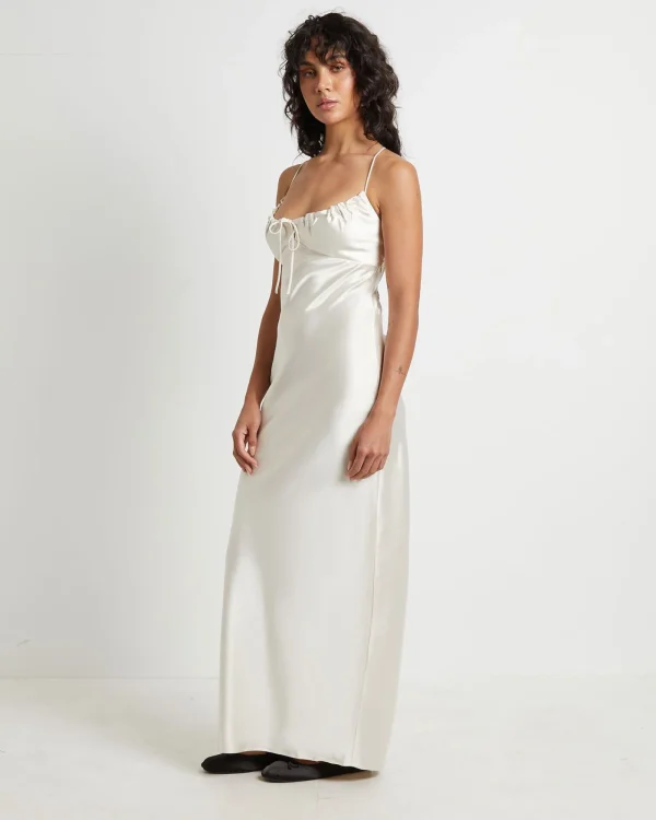 Discount ALICE IN THE EVE Ruby Romantic Slip Maxi Dress In Ivory