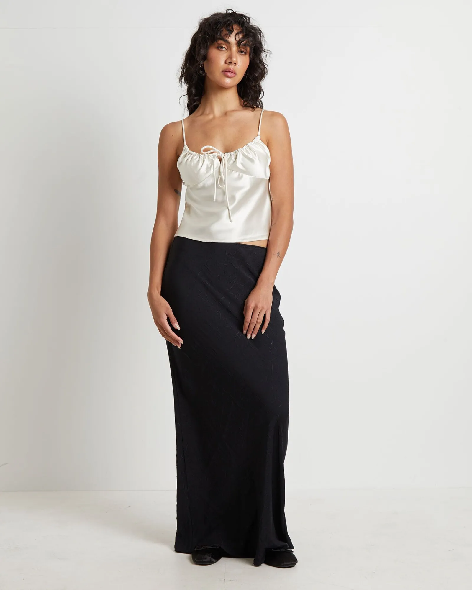 ruby_romantic_slip_top_in_2-1.webp Cheap ALICE IN THE EVE Ruby Romantic Slip Top In Ivory