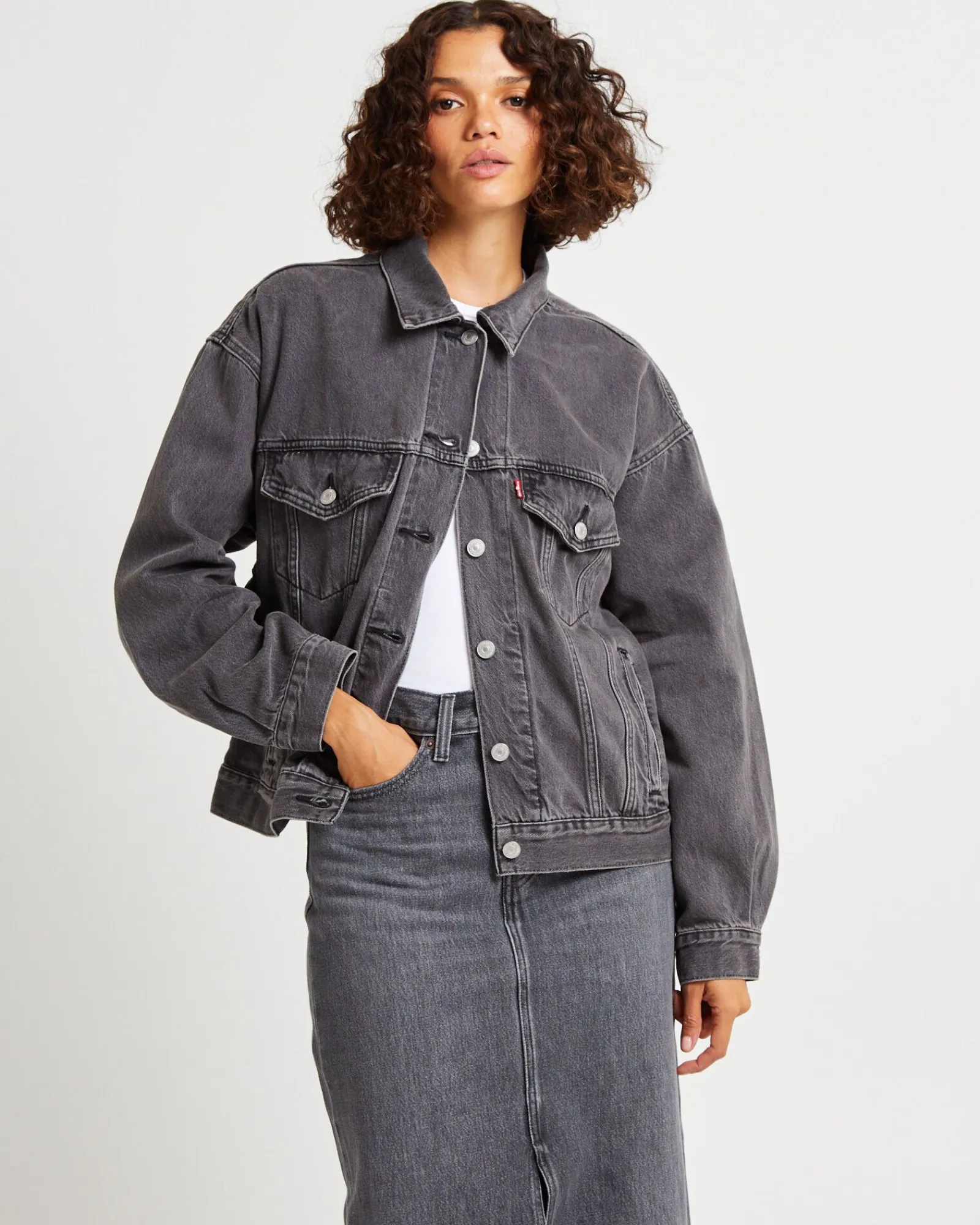 s_denim_trucker_jacket_bl_0.webp Sale LEVIS 90S Denim Trucker Jacket Black