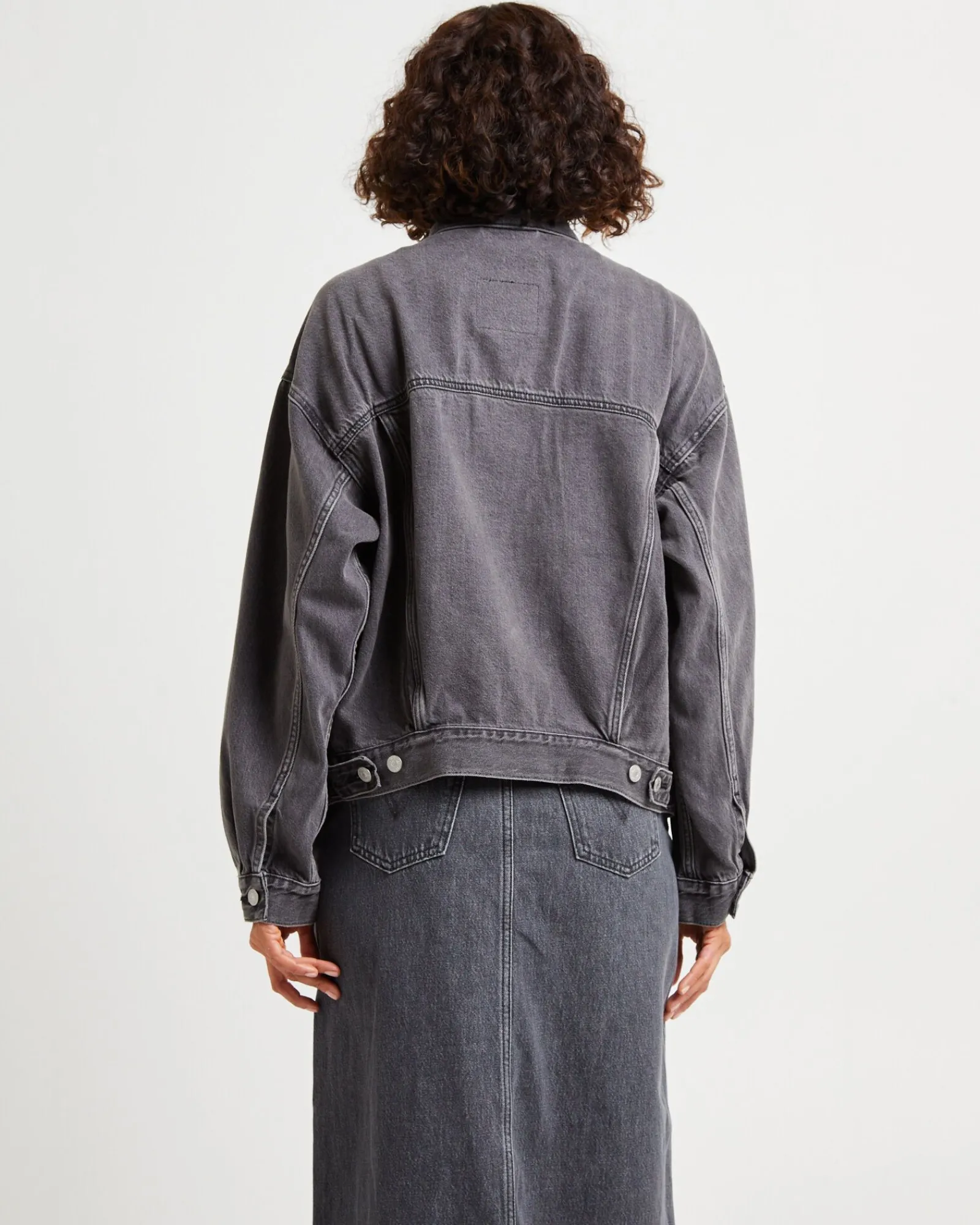 s_denim_trucker_jacket_bl_1.webp Sale LEVIS 90S Denim Trucker Jacket Black