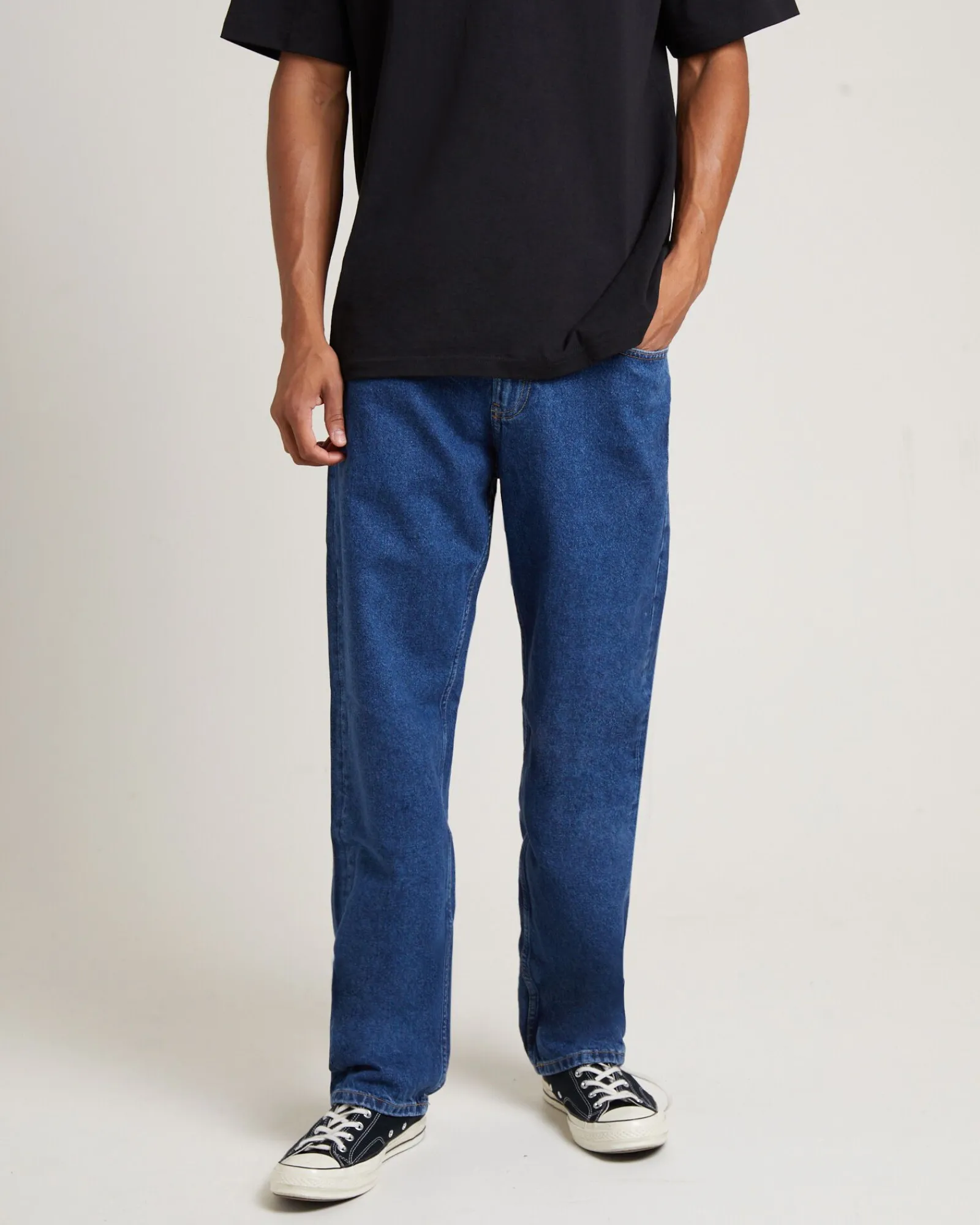 s_straight_jeans_in_mediu_0.webp Cheap CALVIN KLEIN 90'S Straight Jeans In Medium Denim