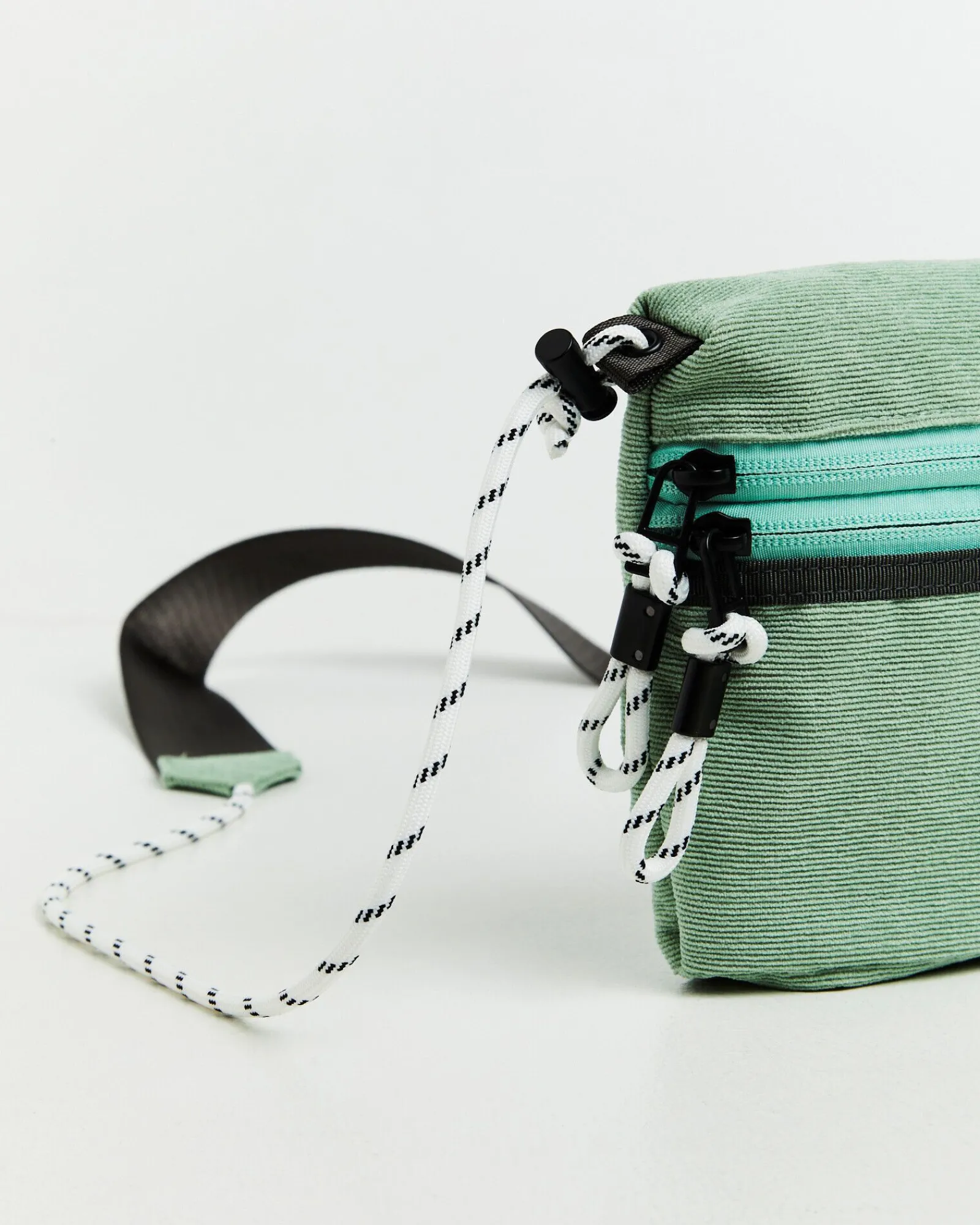 sacoche_small_corduroy_ba_2.webp Shop TAIKAN Sacoche Small Corduroy Bag Mint