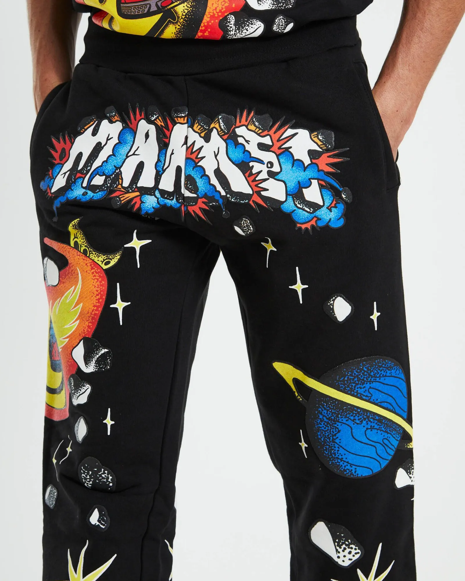 smiley_conflicted_sweatpa_6.webp Cheap MARKET Smiley Conflicted Sweatpants In Black