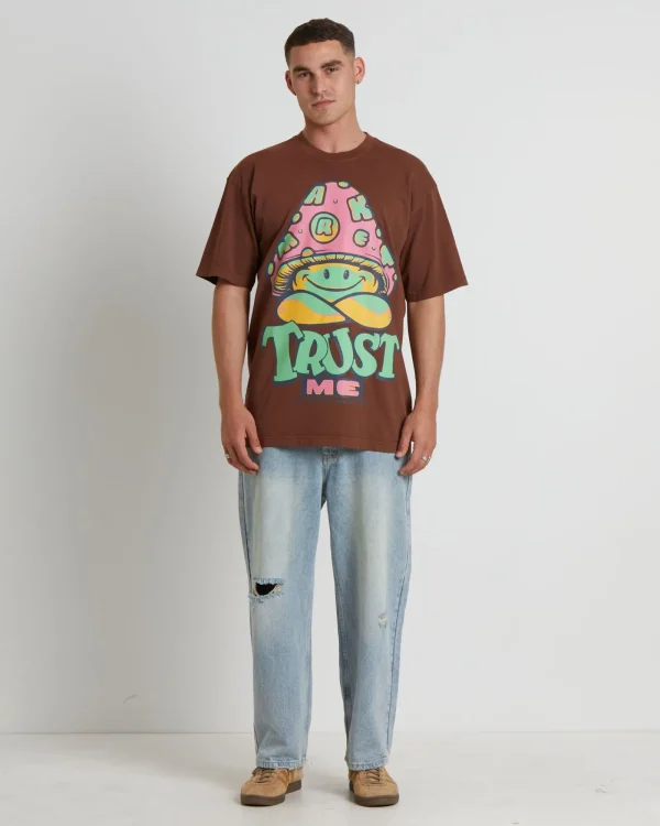 Flash Sale MARKET Smiley Guide T-Shirt In Acron