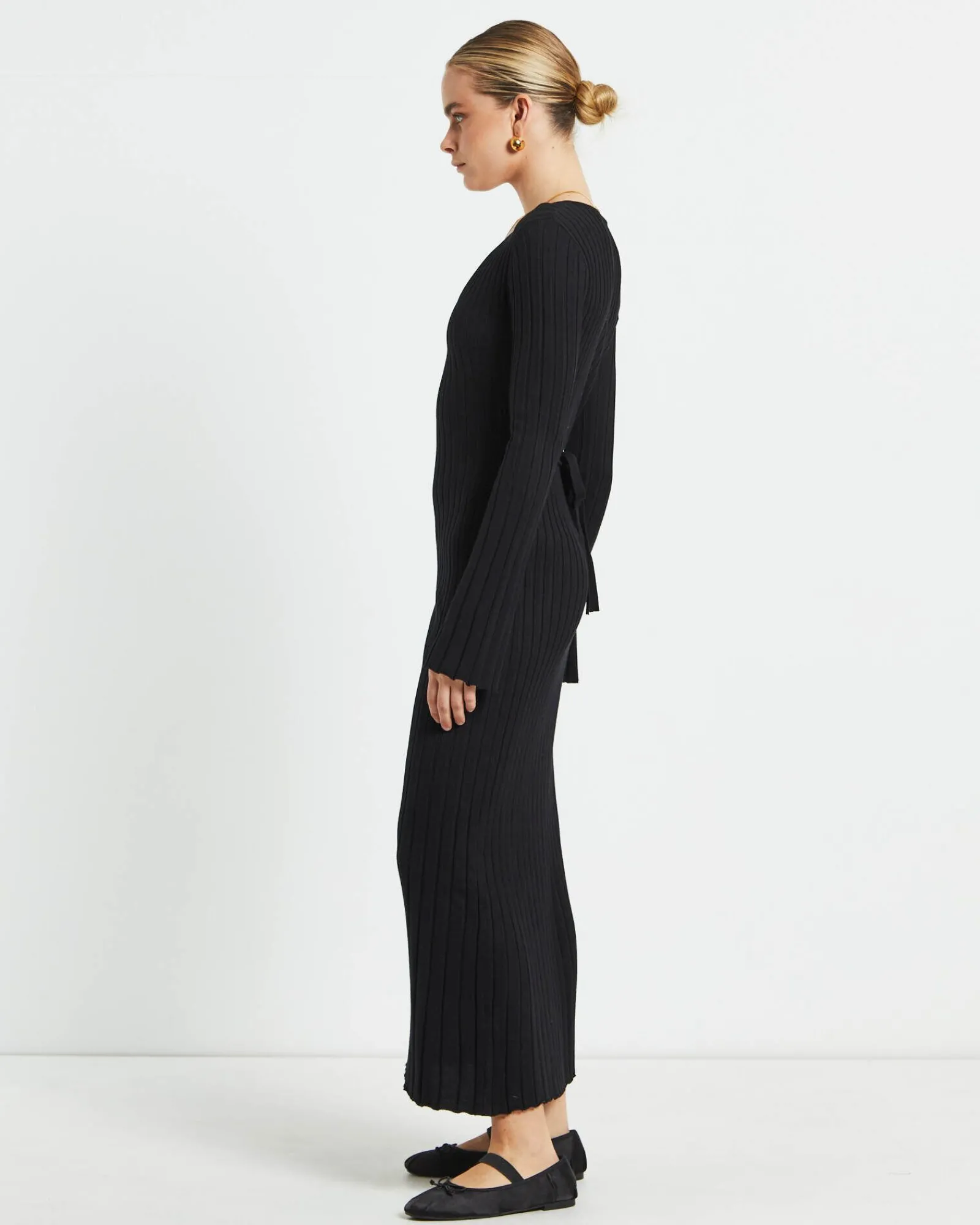 sophie_long_sleeve_rib_kn_1.webp Store SUBTITLED Sophie Long Sleeve Rib Knit Dress Black