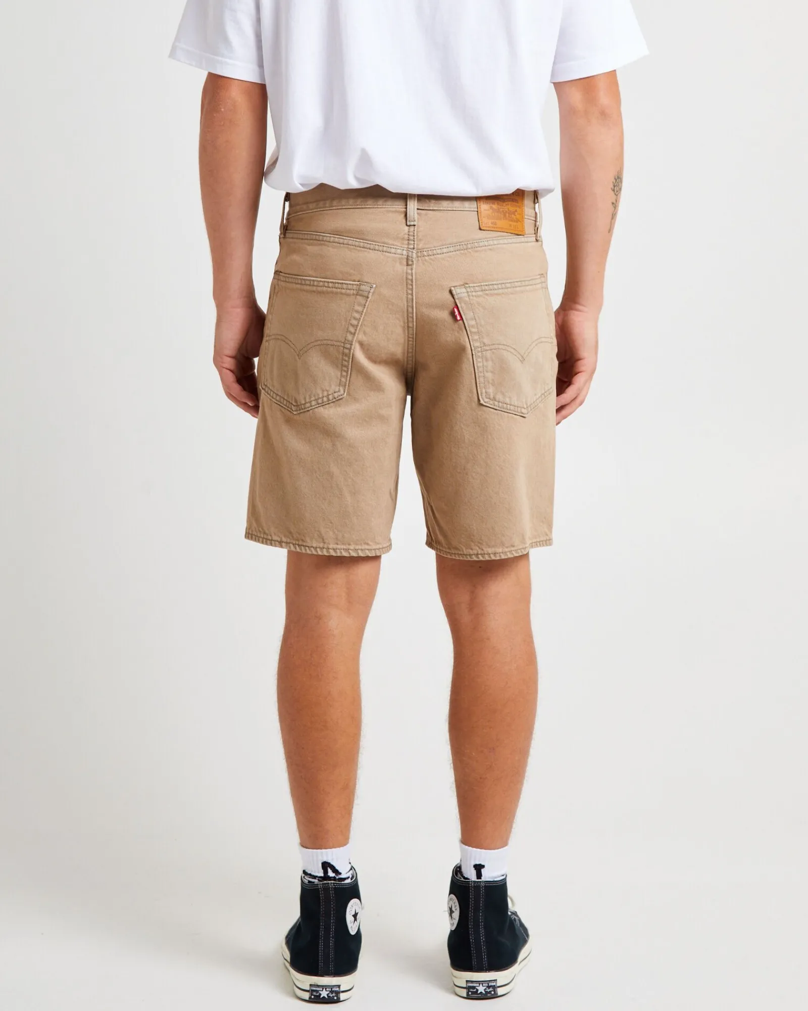 stay_loose_shorts_browns_1.webp Shop LEVIS 468 Stay Loose Shorts Brownstone