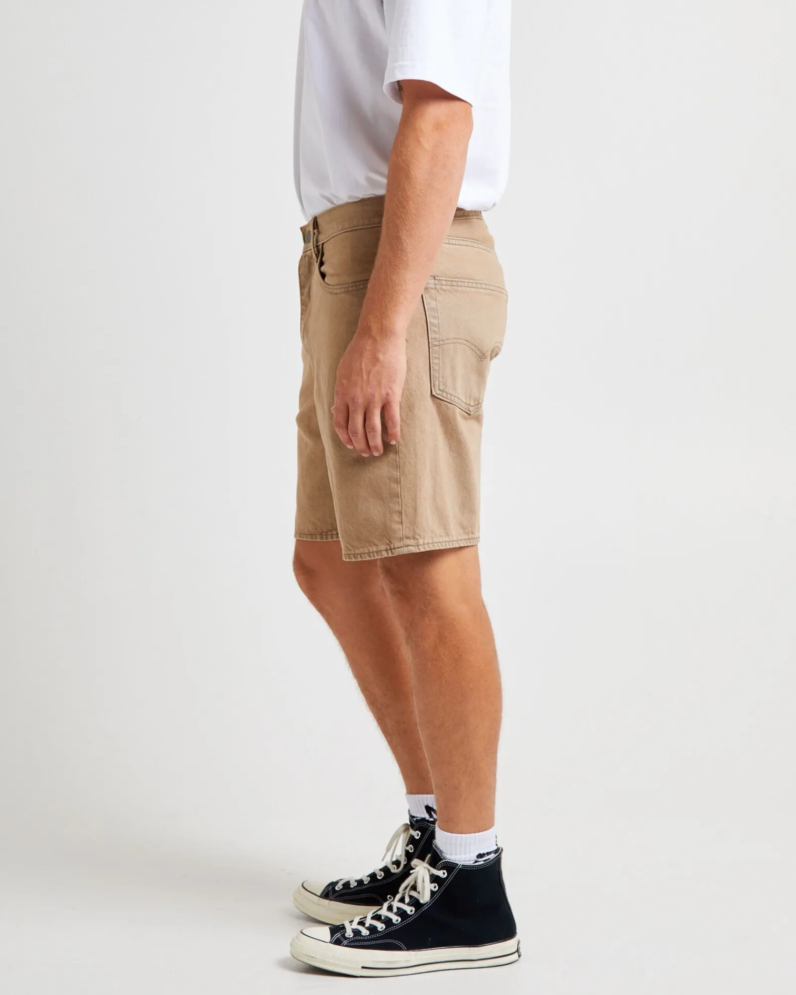 stay_loose_shorts_browns_4.webp Shop LEVIS 468 Stay Loose Shorts Brownstone