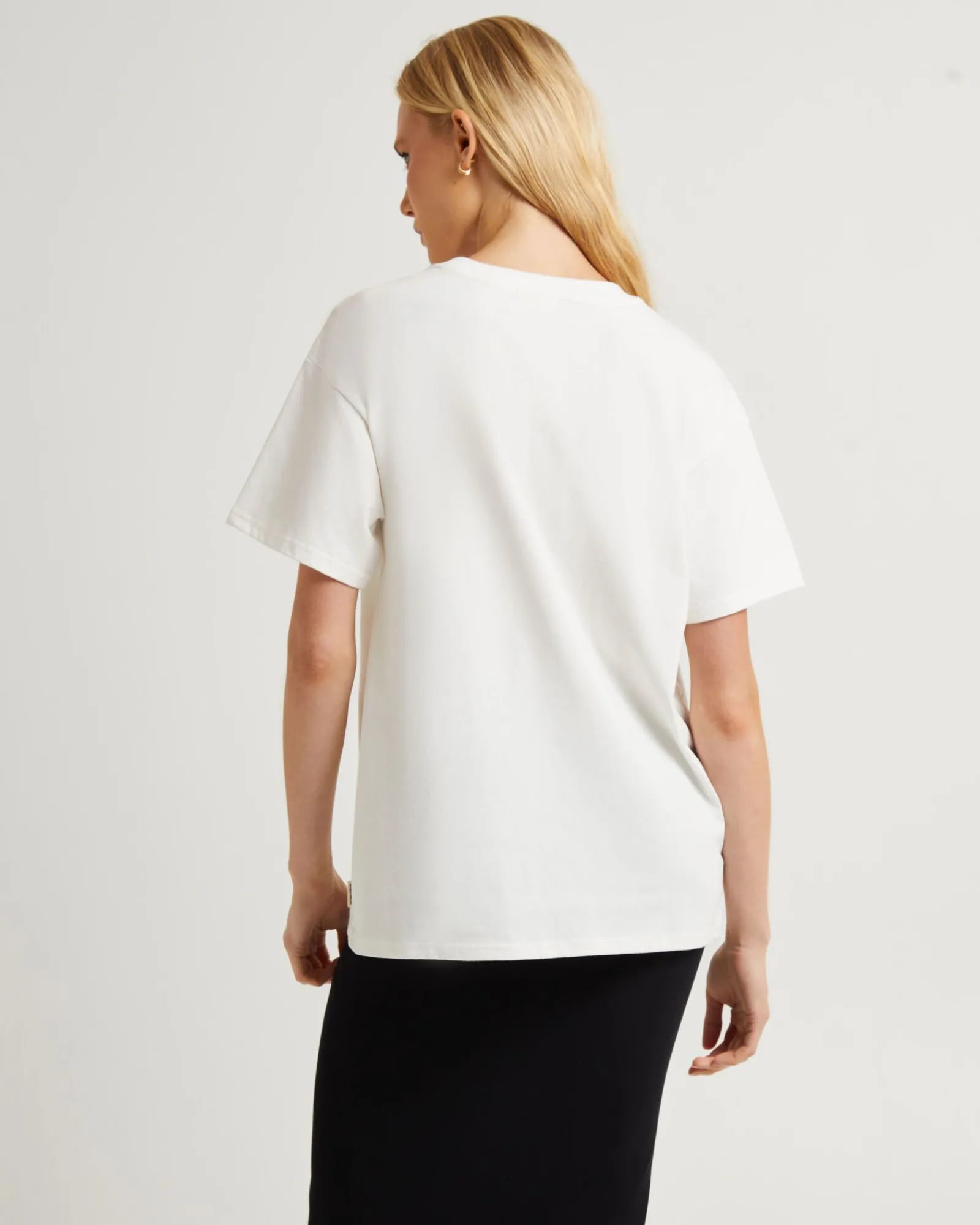 still_life_boyfriend_tee_1.webp Hot INSIGHT Still Life Boyfriend Tee