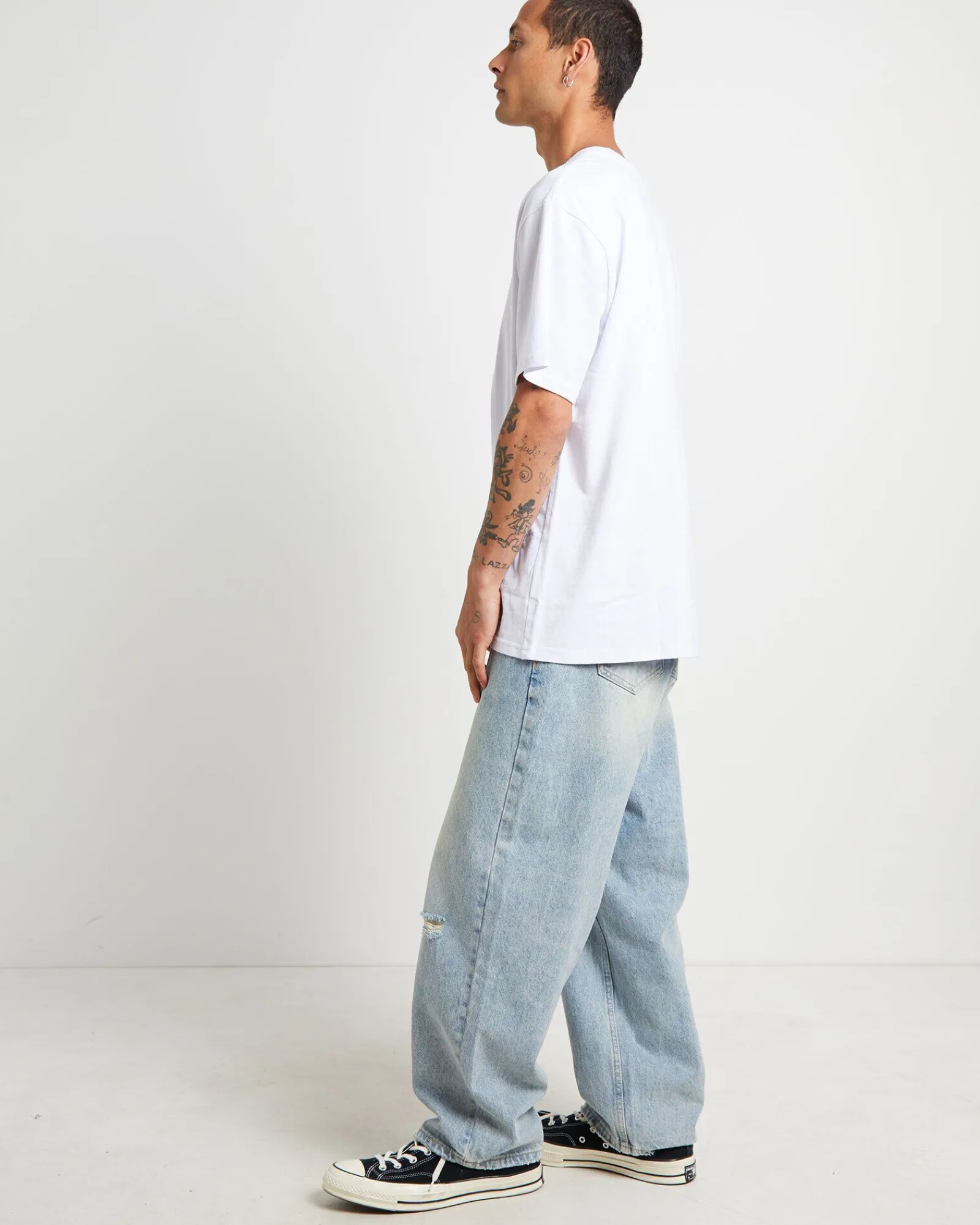 still_life_short_sleeve_t_3.webp Flash Sale FORMER Still Life Short Sleeve T-Shirt In White