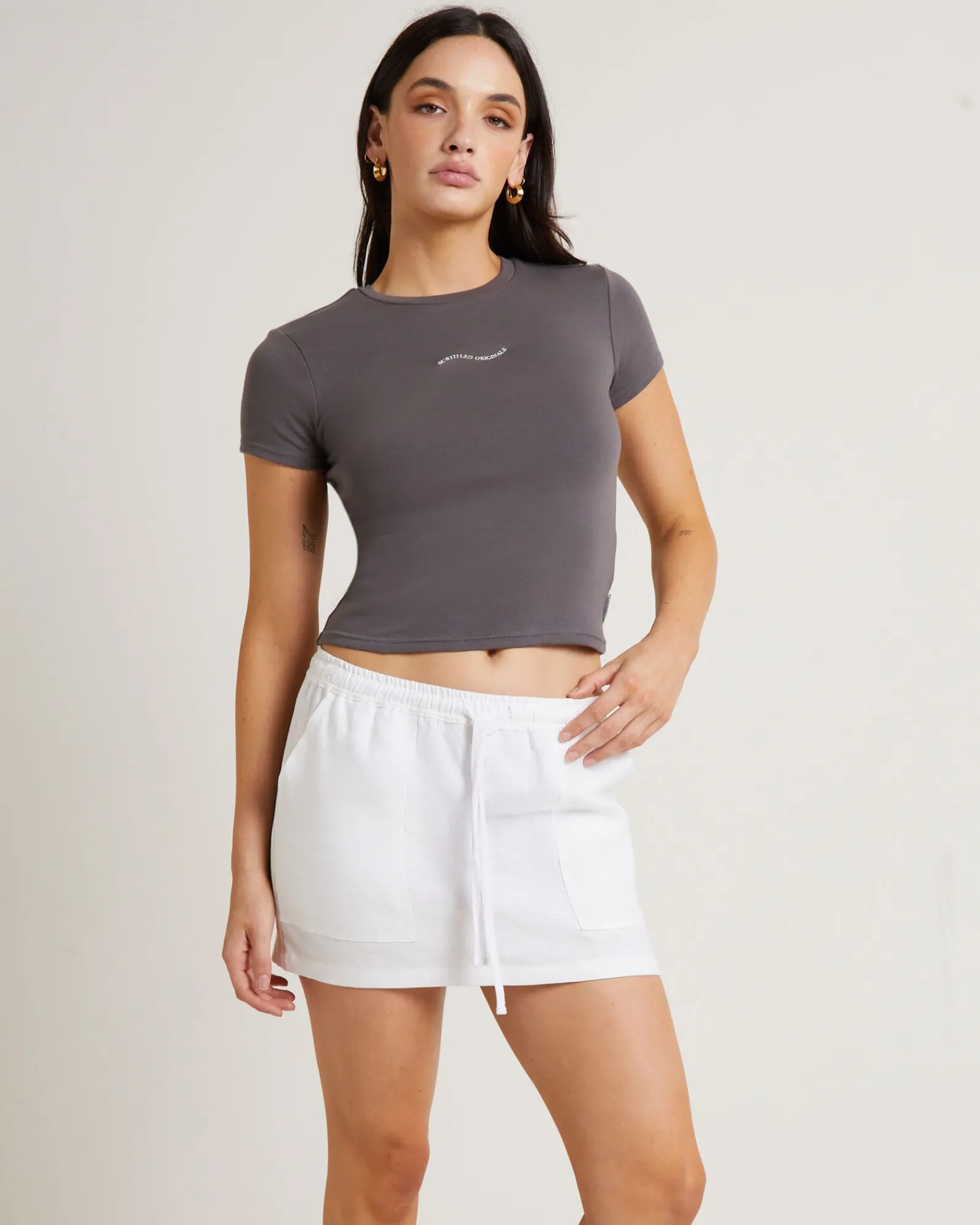 subtitled_wave_fitted_tee_0.webp Flash Sale SUBTITLED Wave Fitted Tee In Slate Grey