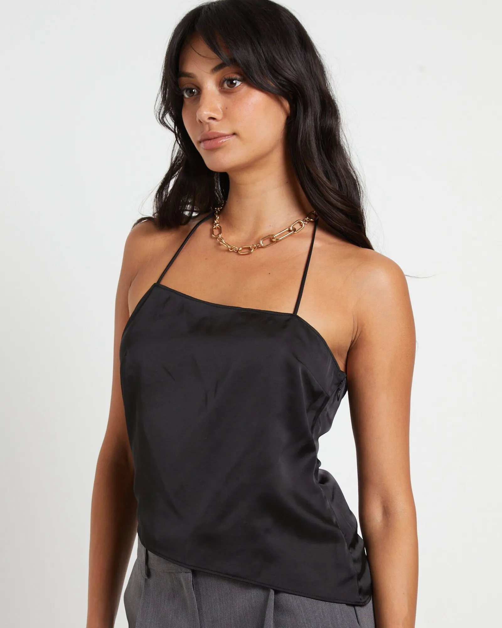suki_silky_asymmetric_top_0.webp Flash Sale ALICE IN THE EVE Suki Silky Asymmetric Top In Black