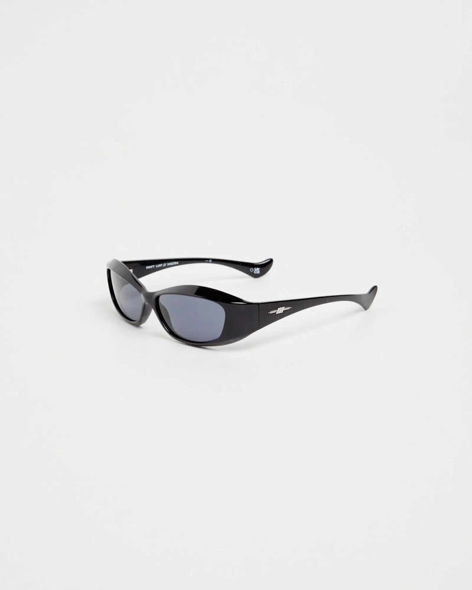 swift_lust_sunglasses_bla_1.webp Outlet LE SPECS Swift Lust Sunglasses Black/Smoke