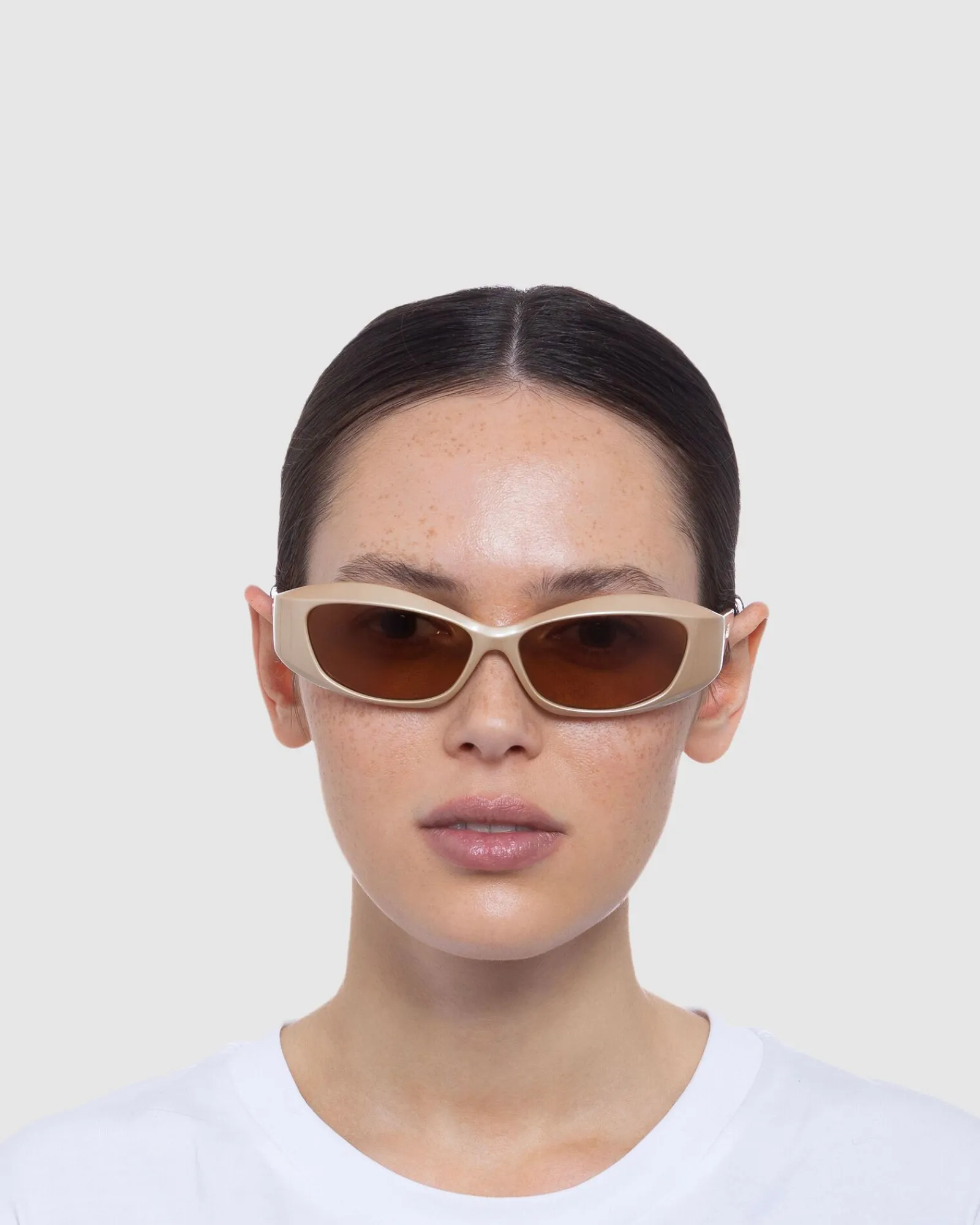 swift_lust_sunglasses_pea_5.webp Cheap LE SPECS Swift Lust Sunglasses Pearl Nougat