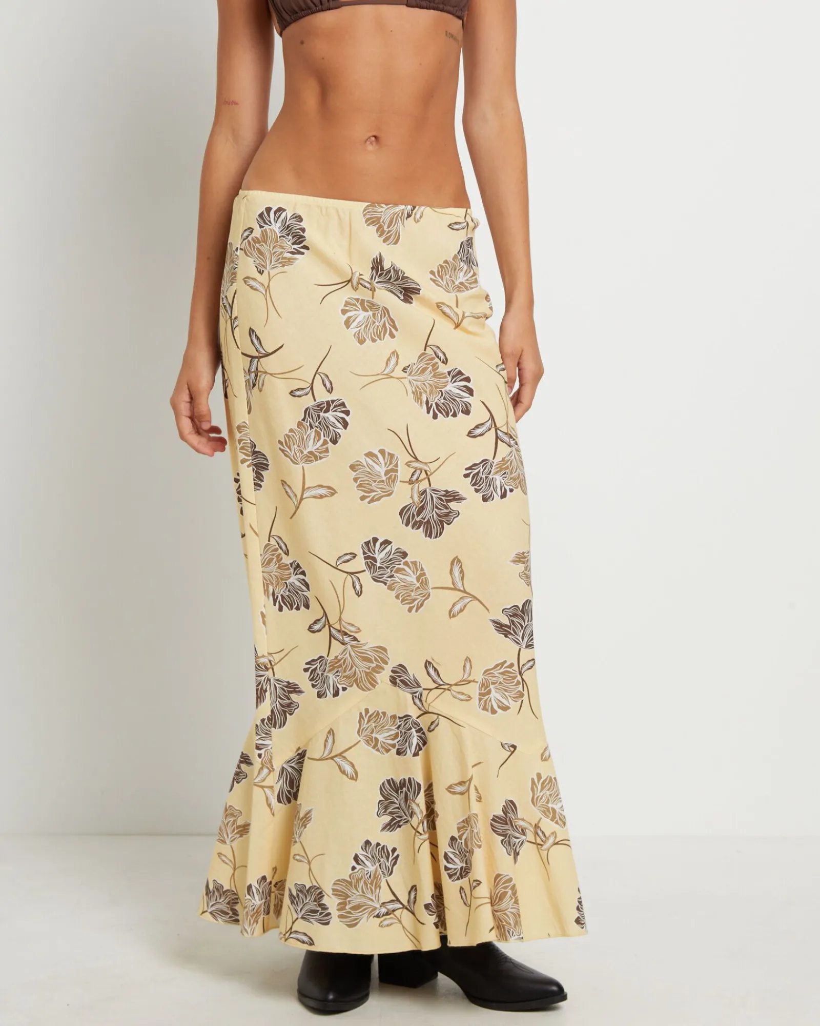 tanisha_fishtail_maxi_ski_0.webp Store SUBTITLED Tanisha Fishtail Maxi Skirt In Assorted