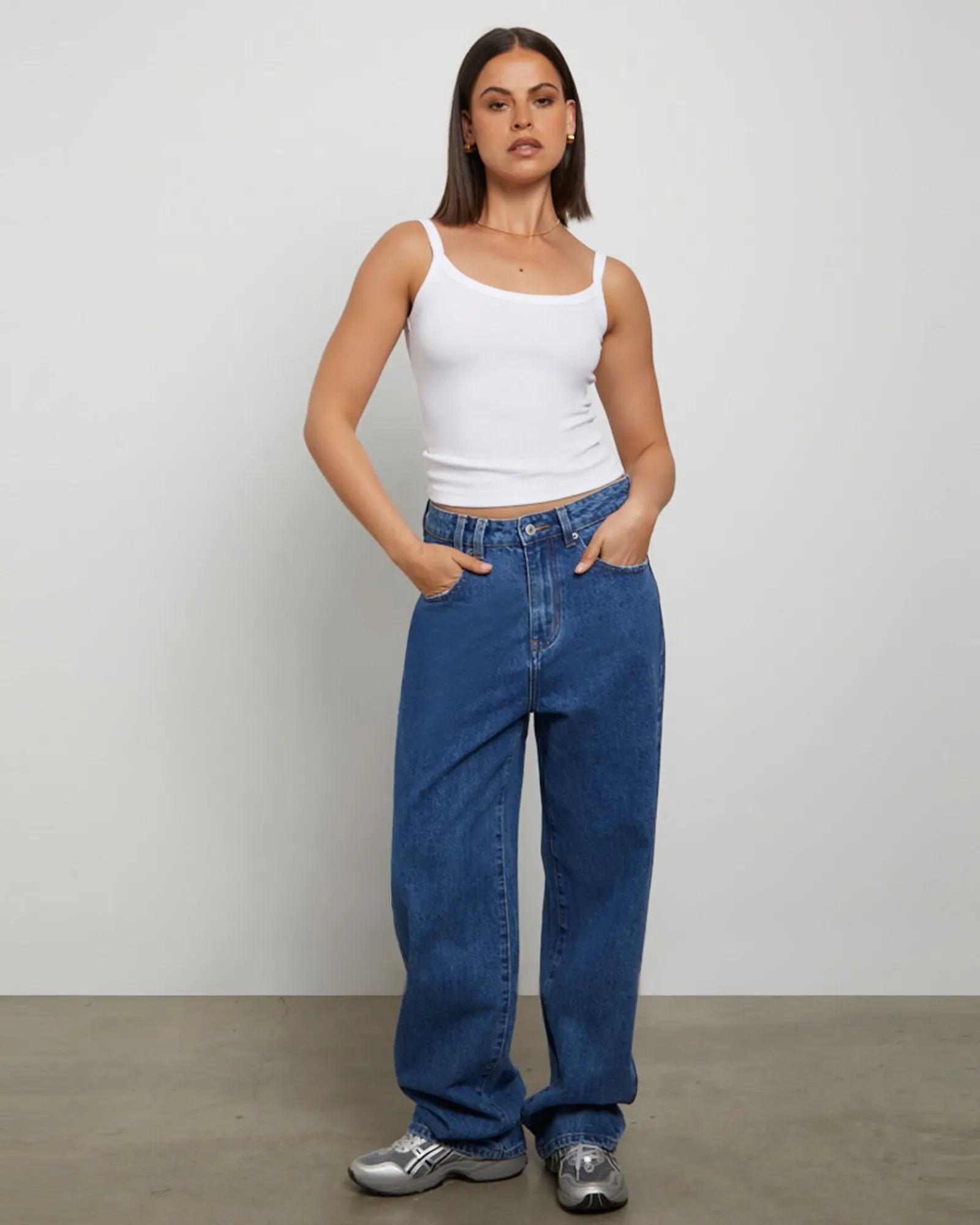 tank_top_in_white_2.webp Discount GENERAL PANTS CO. BASICS Tank Top In White
