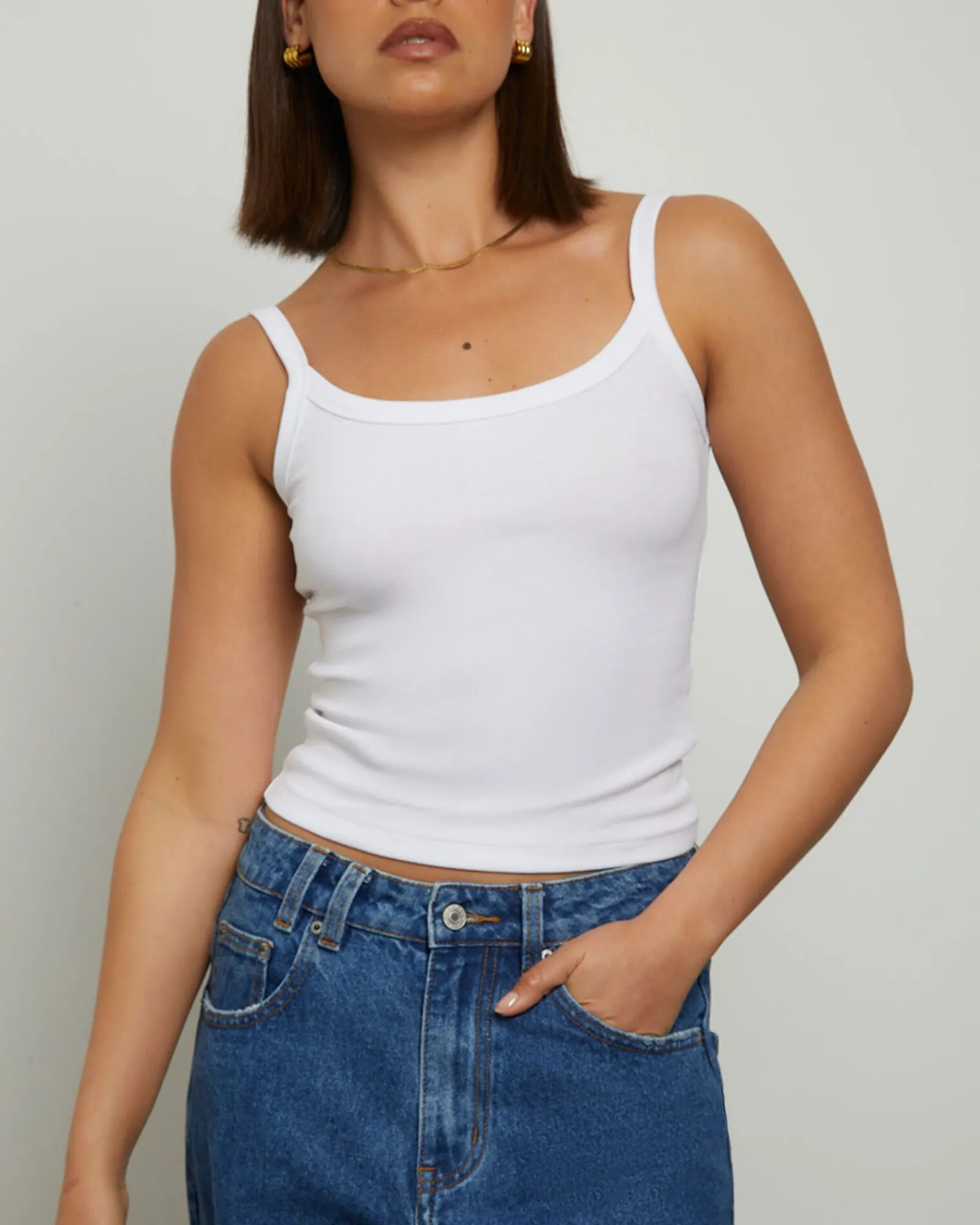 tank_top_in_white_5.webp Discount GENERAL PANTS CO. BASICS Tank Top In White