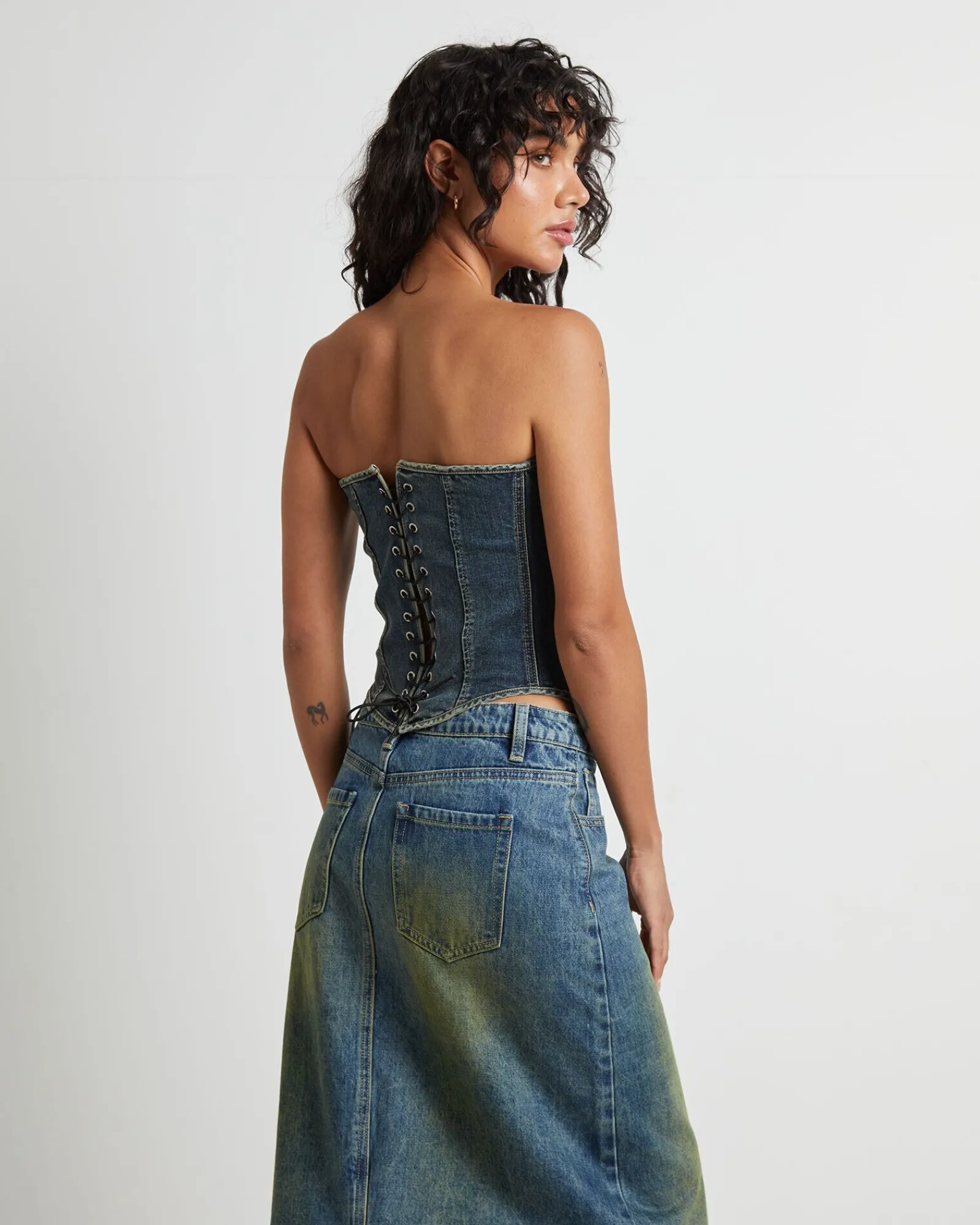 taytum_hook__eye_front_de_1.webp Online NEON HART Taytum Hook + Eye Front Denim Corset In Vintage Tint