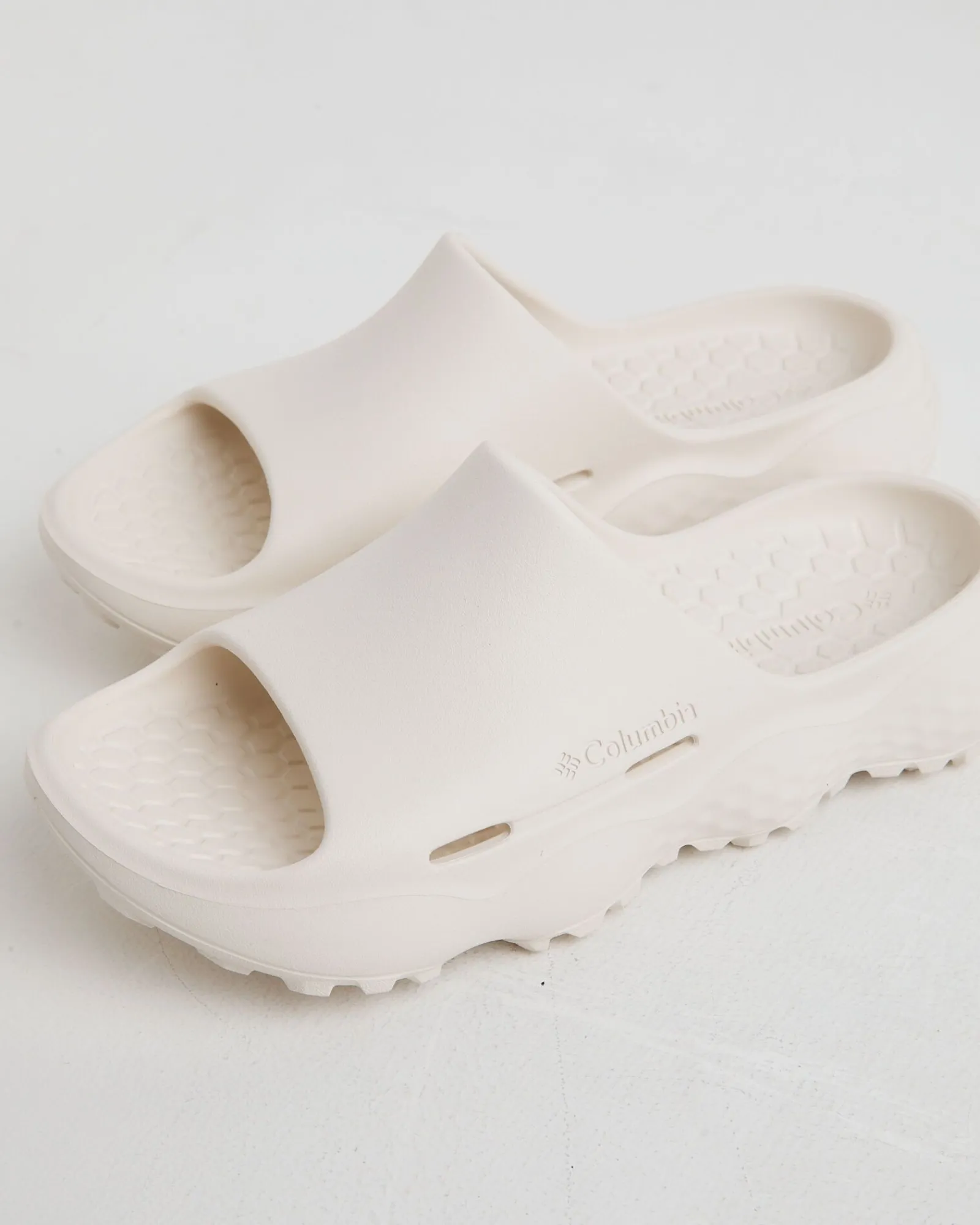 thrive_revive_slides_in_d_3-1.webp Sale COLUMBIA Thrive Revive Slides In Dark Stone