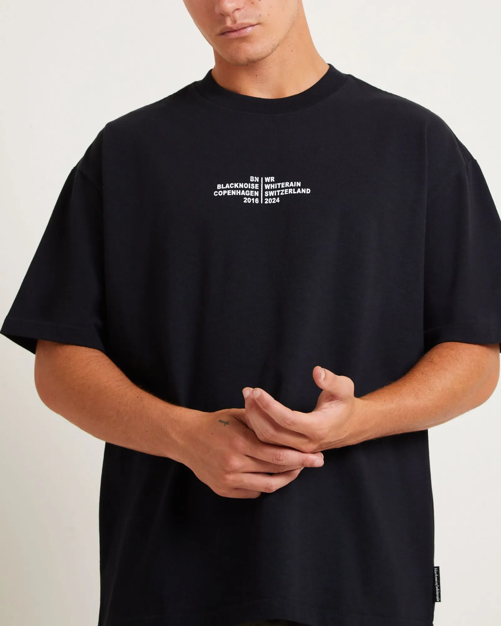 tour_short_sleeve_tshirt__4.webp Hot BLACK NOISE WHITE RAIN Tour Short Sleeve T-Shirt In White