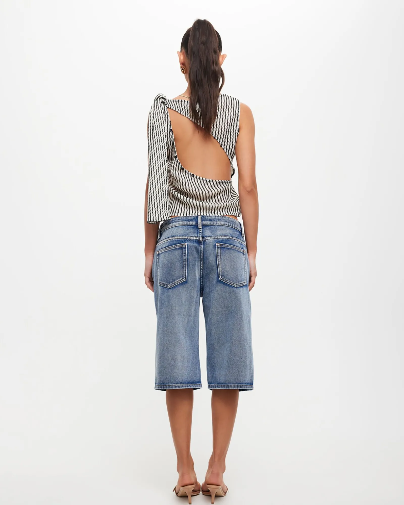 tranquil_top_in_white_str_1.webp Cheap LIONESS Tranquil Top In White Stripe