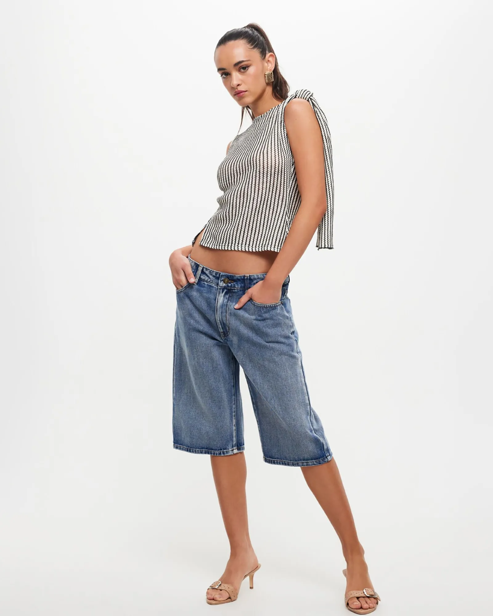 tranquil_top_in_white_str_3.webp Cheap LIONESS Tranquil Top In White Stripe
