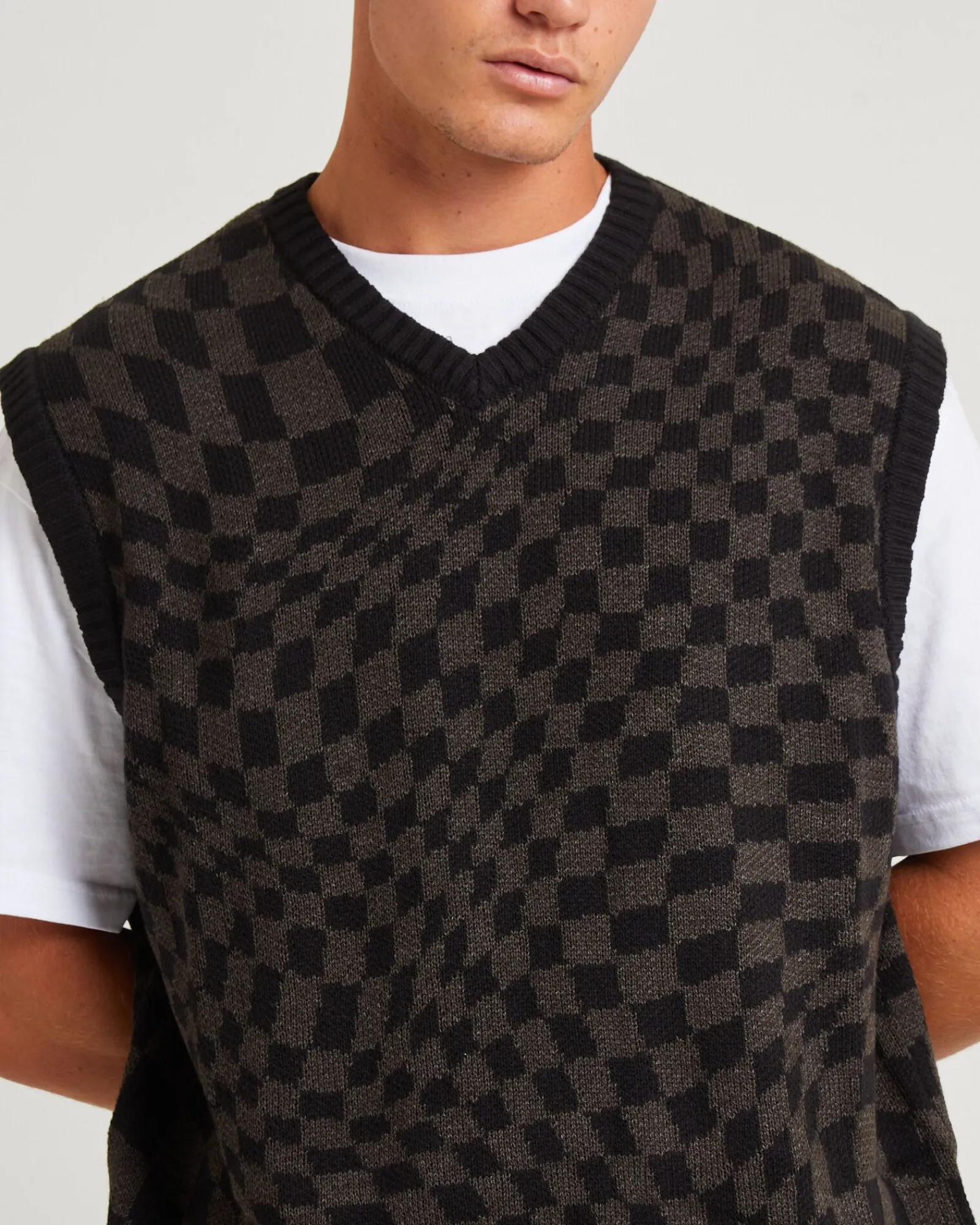 tripped_out_knitted_vest_4.webp Outlet INSIGHT Tripped Out Knitted Vest