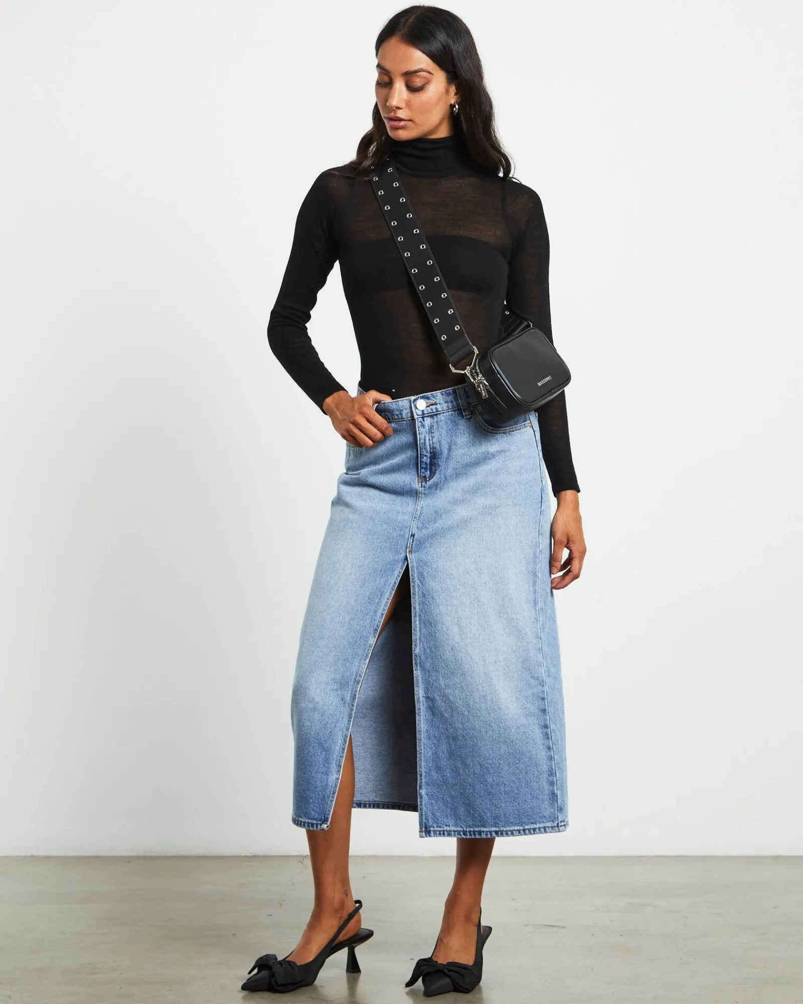 turtle_neck_long_sleeve_t_2.webp Cheap STUDIO Turtle Neck Long Sleeve Top In Black