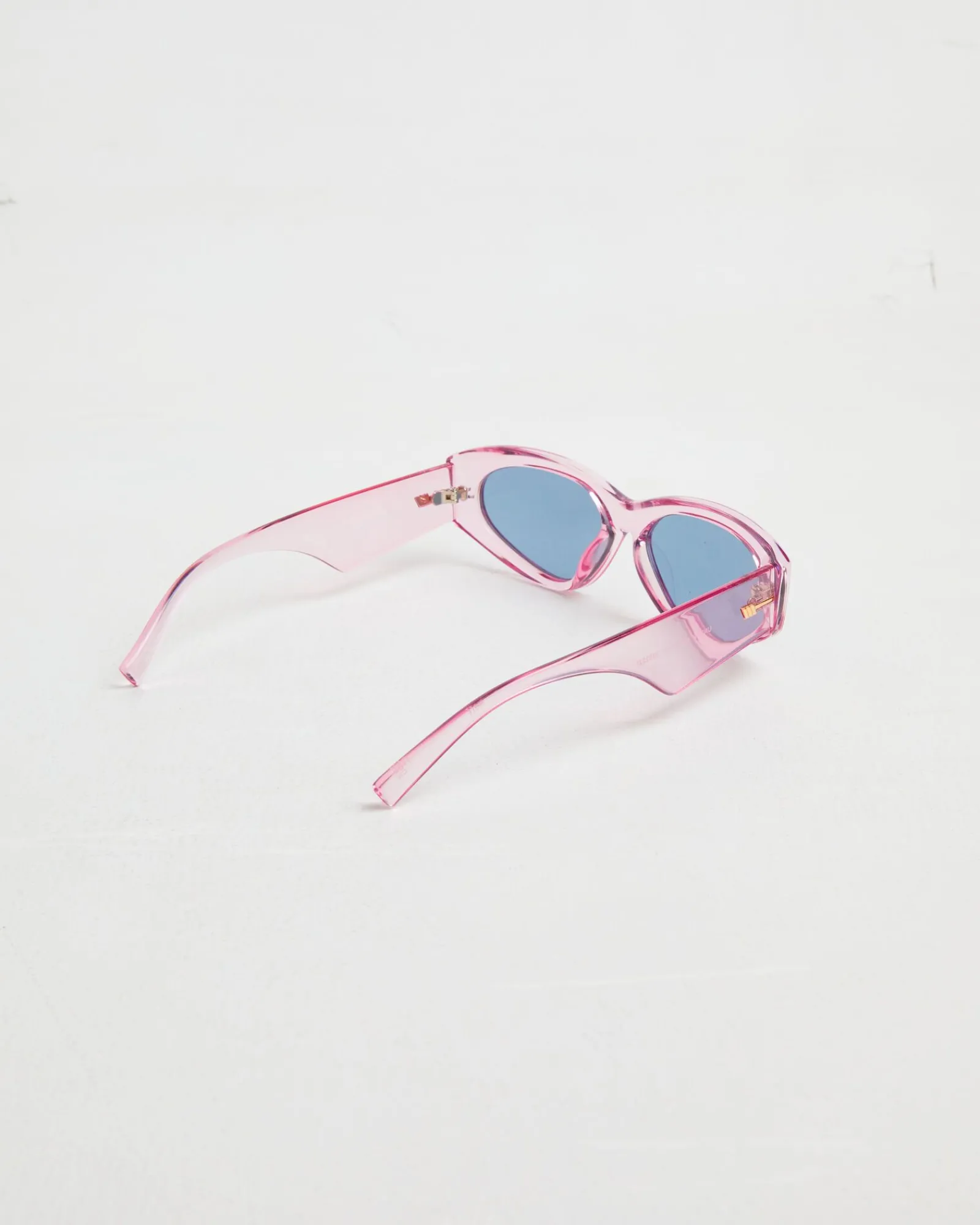 under_wraps_sunglasses_in_3.webp Online LE SPECS Under Wraps Sunglasses In Pink/Teal Mono