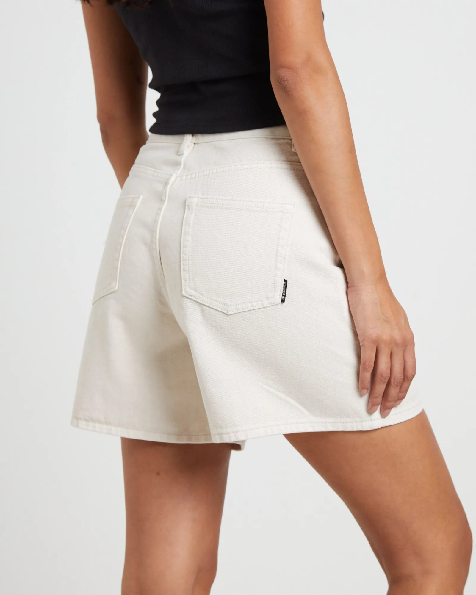 vinnie_vintage_denim_shor_4-1.webp Shop INSIGHT Vinnie Vintage Denim Shorts In Chalk White