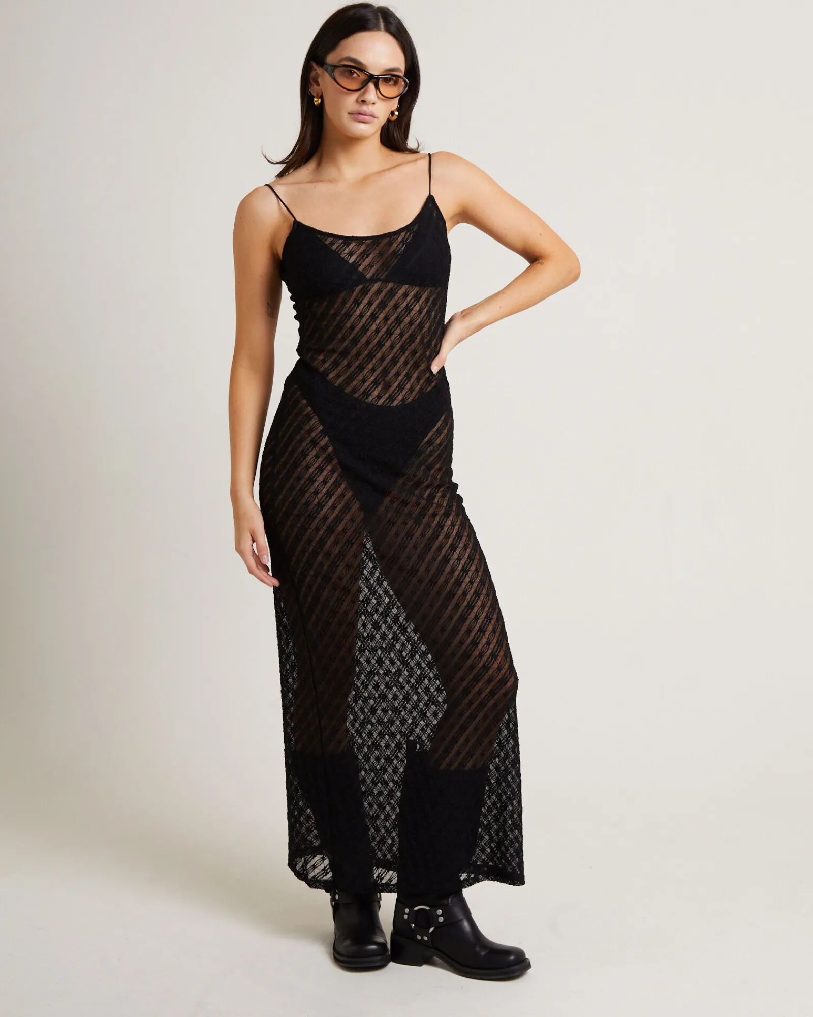 zayla_daisy_lace_maxi_dre_0.webp New ALICE IN THE EVE Zayla Daisy Lace Maxi Dress In Black