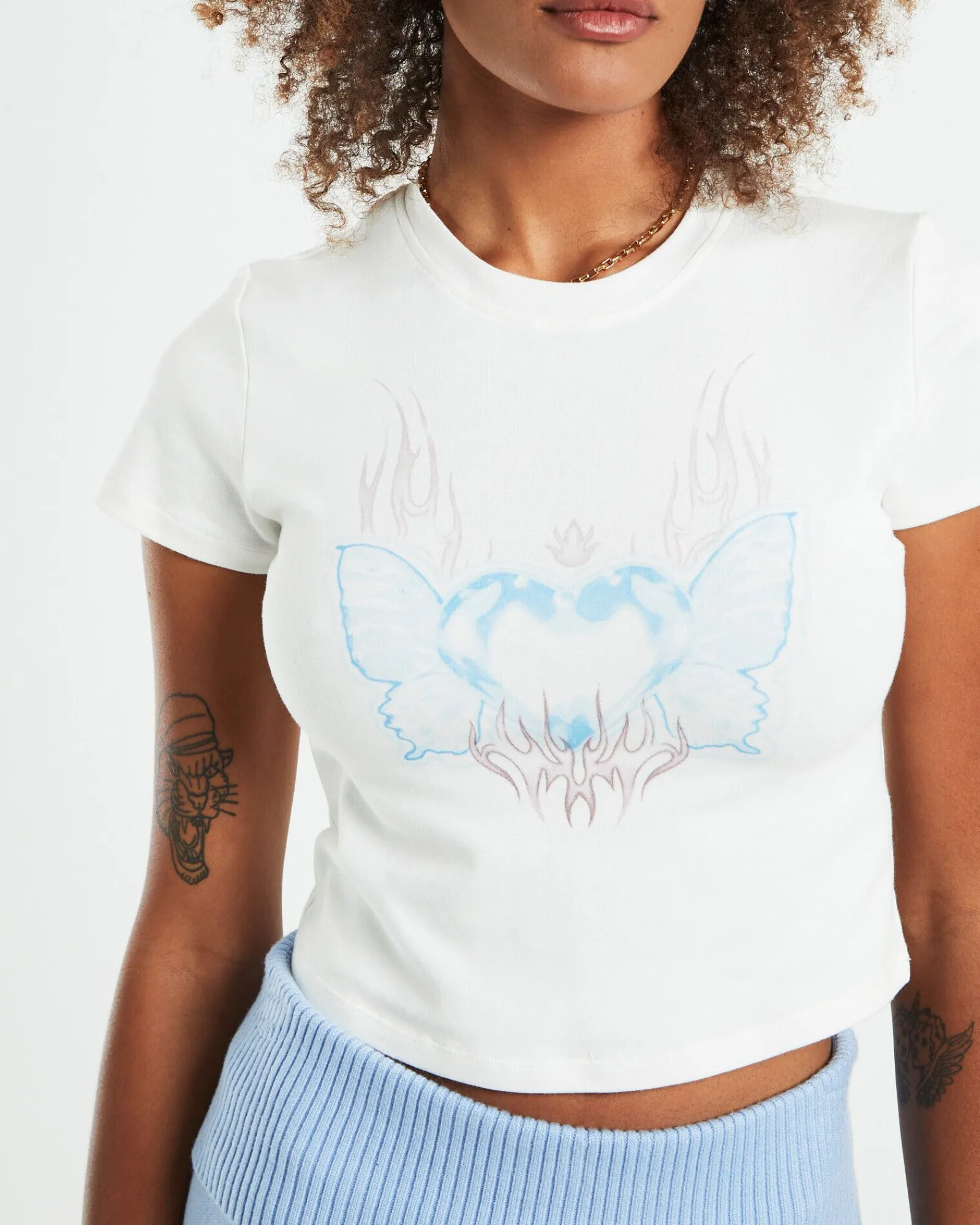 zuri_chrome_heart_baby_te_5.webp New NEON HART Zuri Chrome Heart Baby Tee White